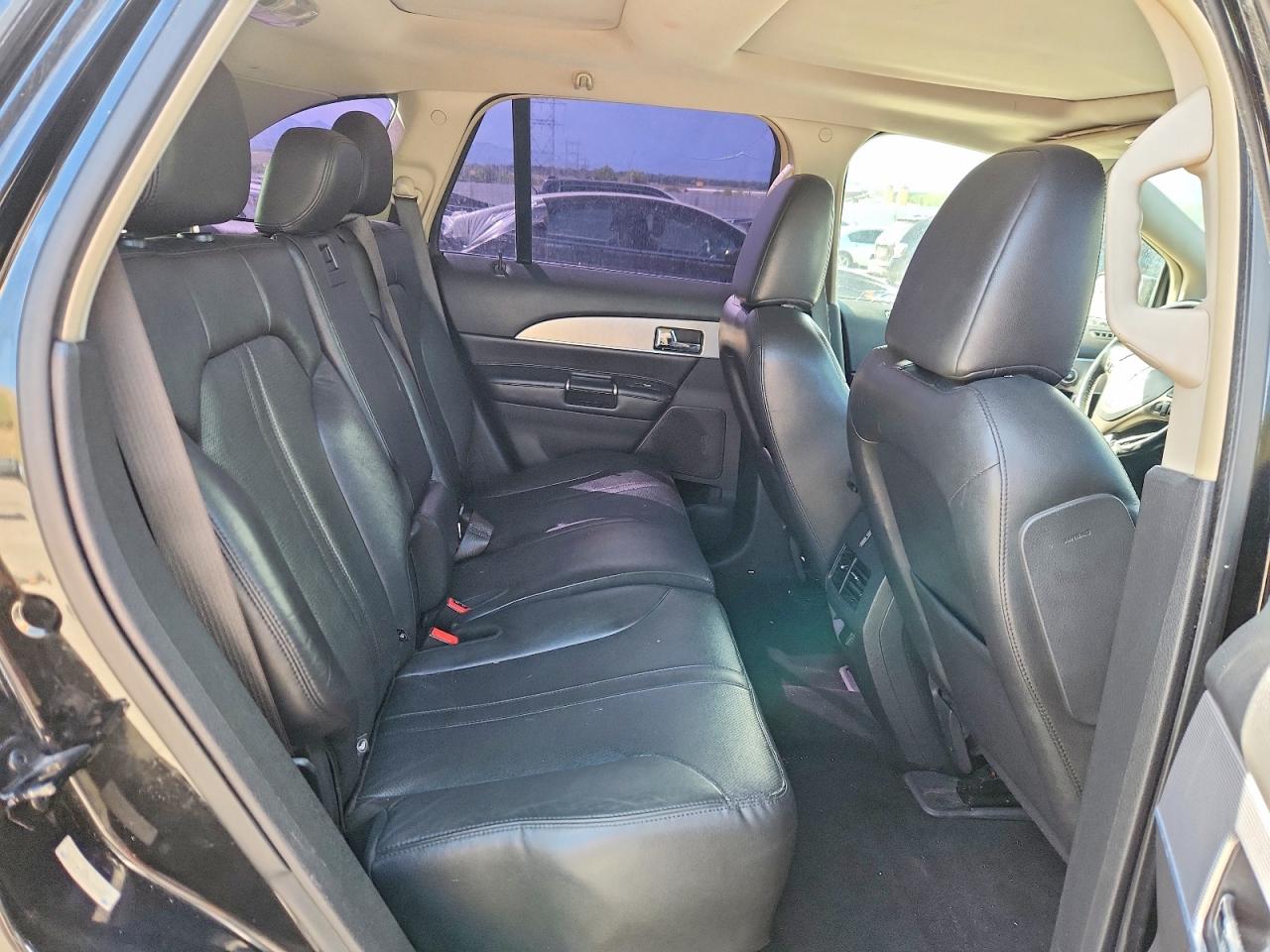 2011 Lincoln Mkx Black vin: 2LMDJ6JK5BBJ26034