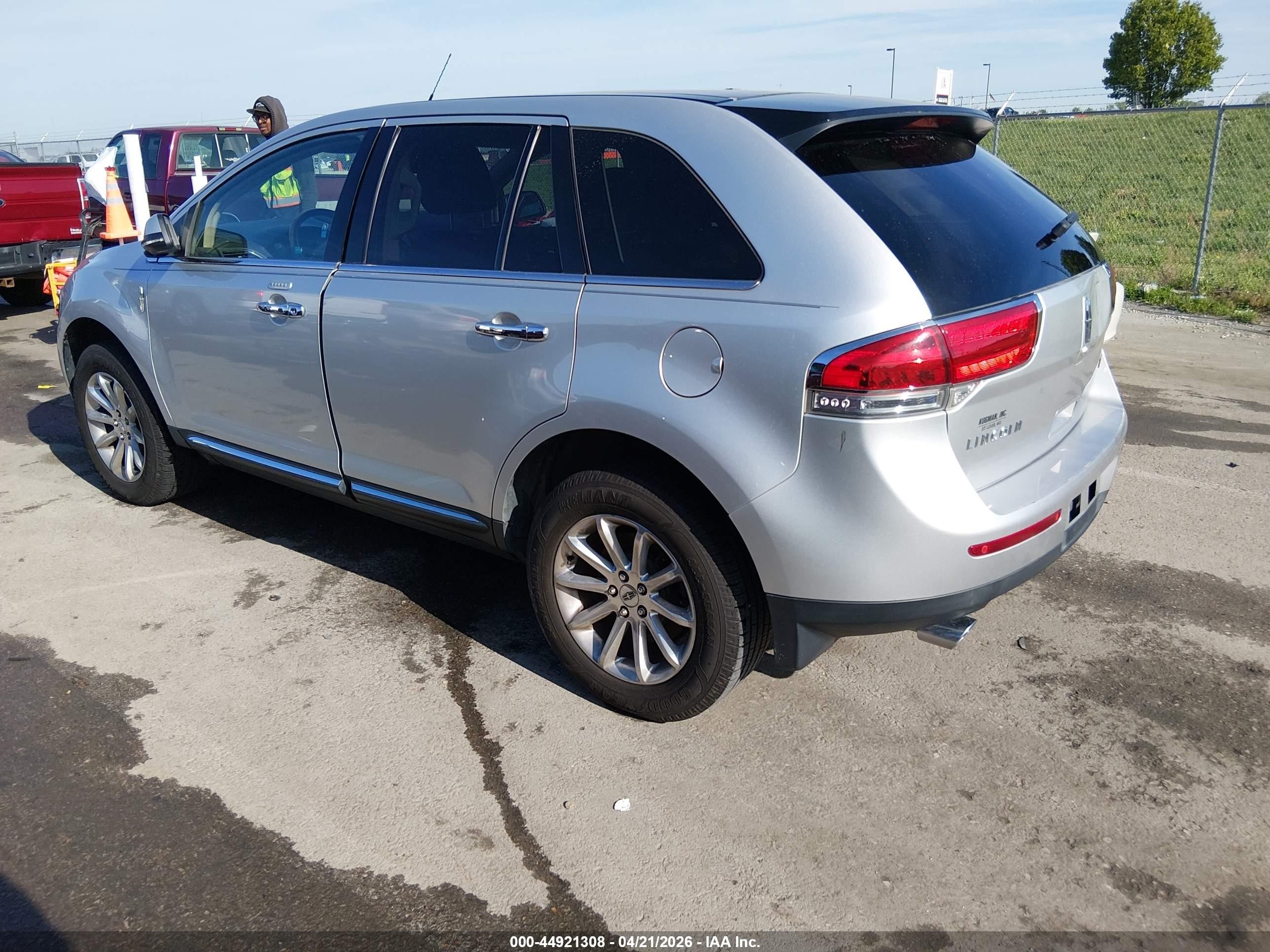 2013 Lincoln Mkx   Silver vin: 2LMDJ6JK5DBL41433