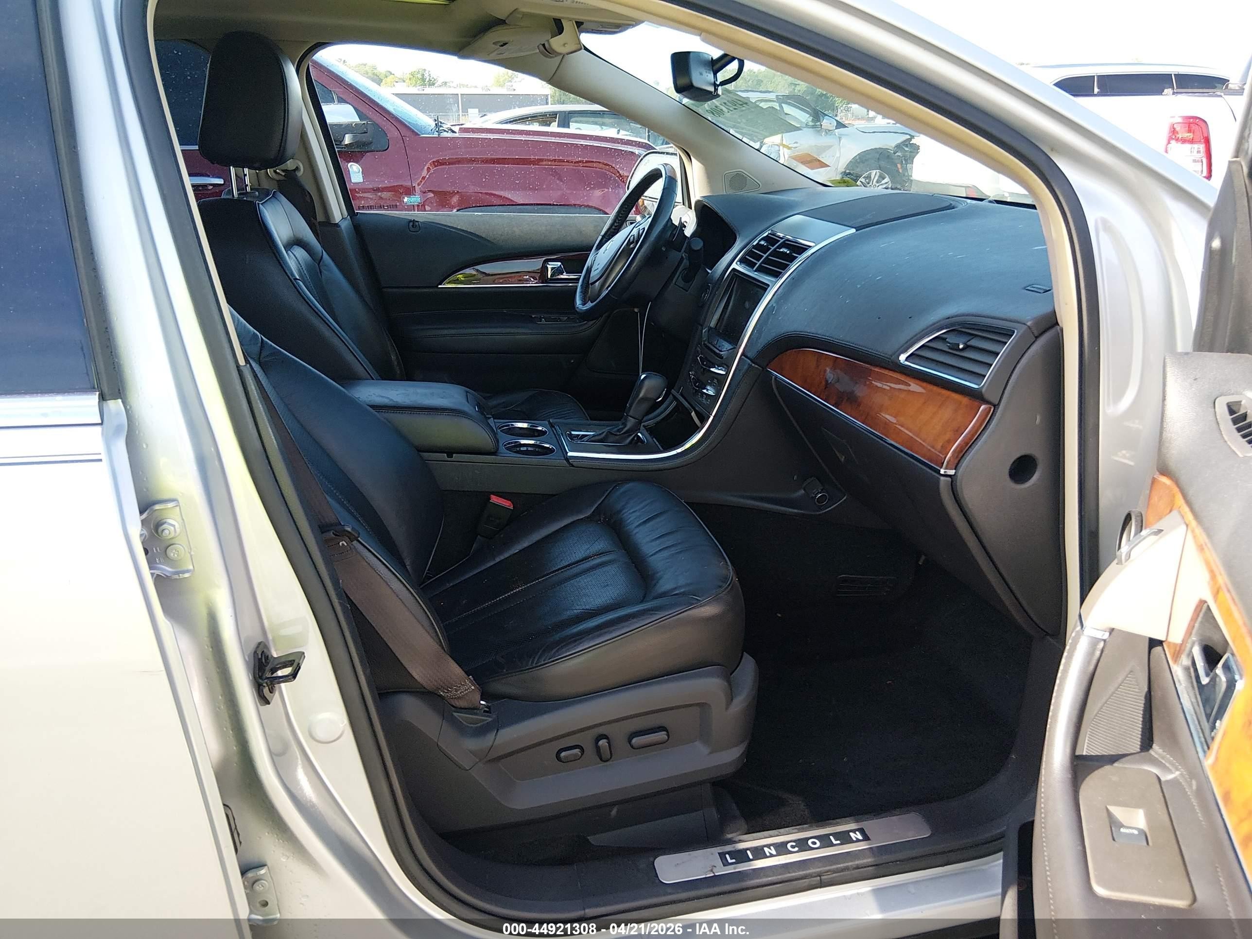 2013 Lincoln Mkx   Silver vin: 2LMDJ6JK5DBL41433