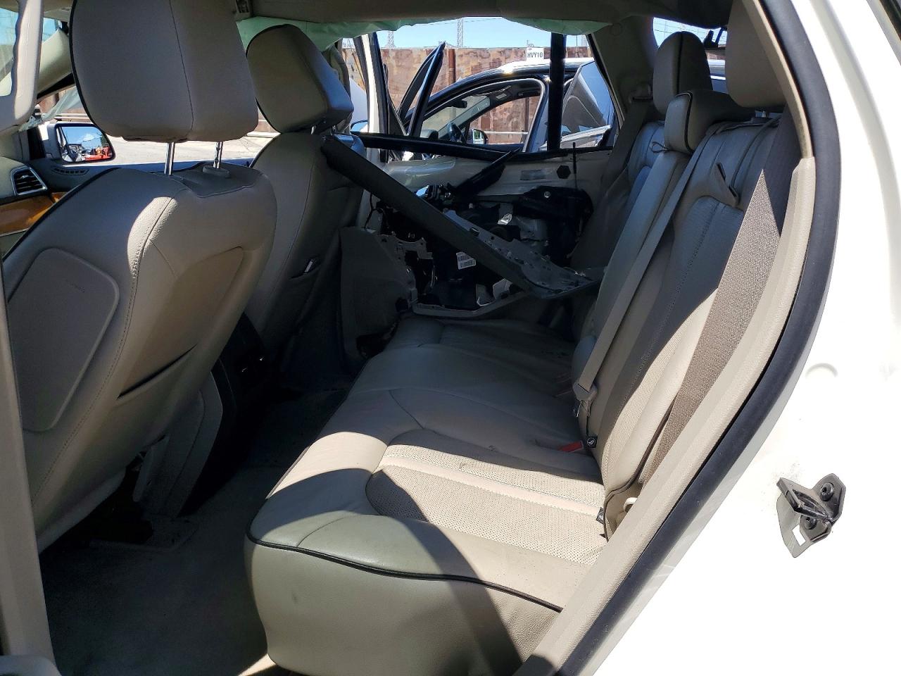 2013 Lincoln Mkx Белый vin: 2LMDJ6JK5DBL46499