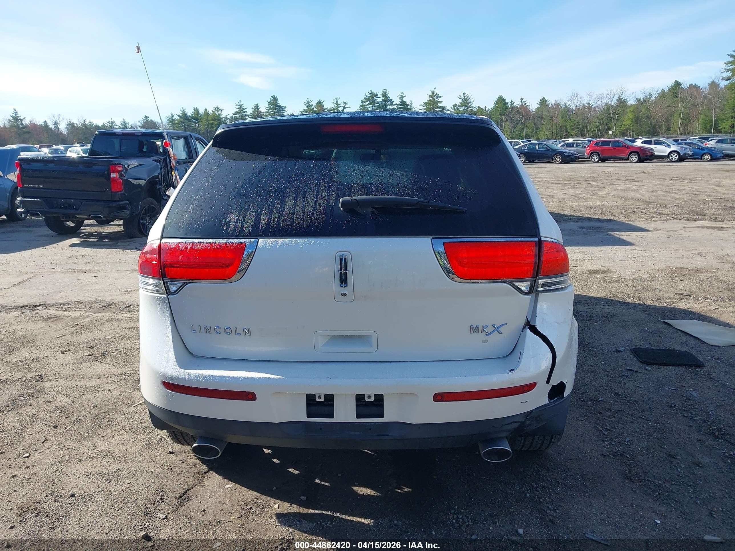 2014 Lincoln Mkx   White vin: 2LMDJ6JK5EBL14847