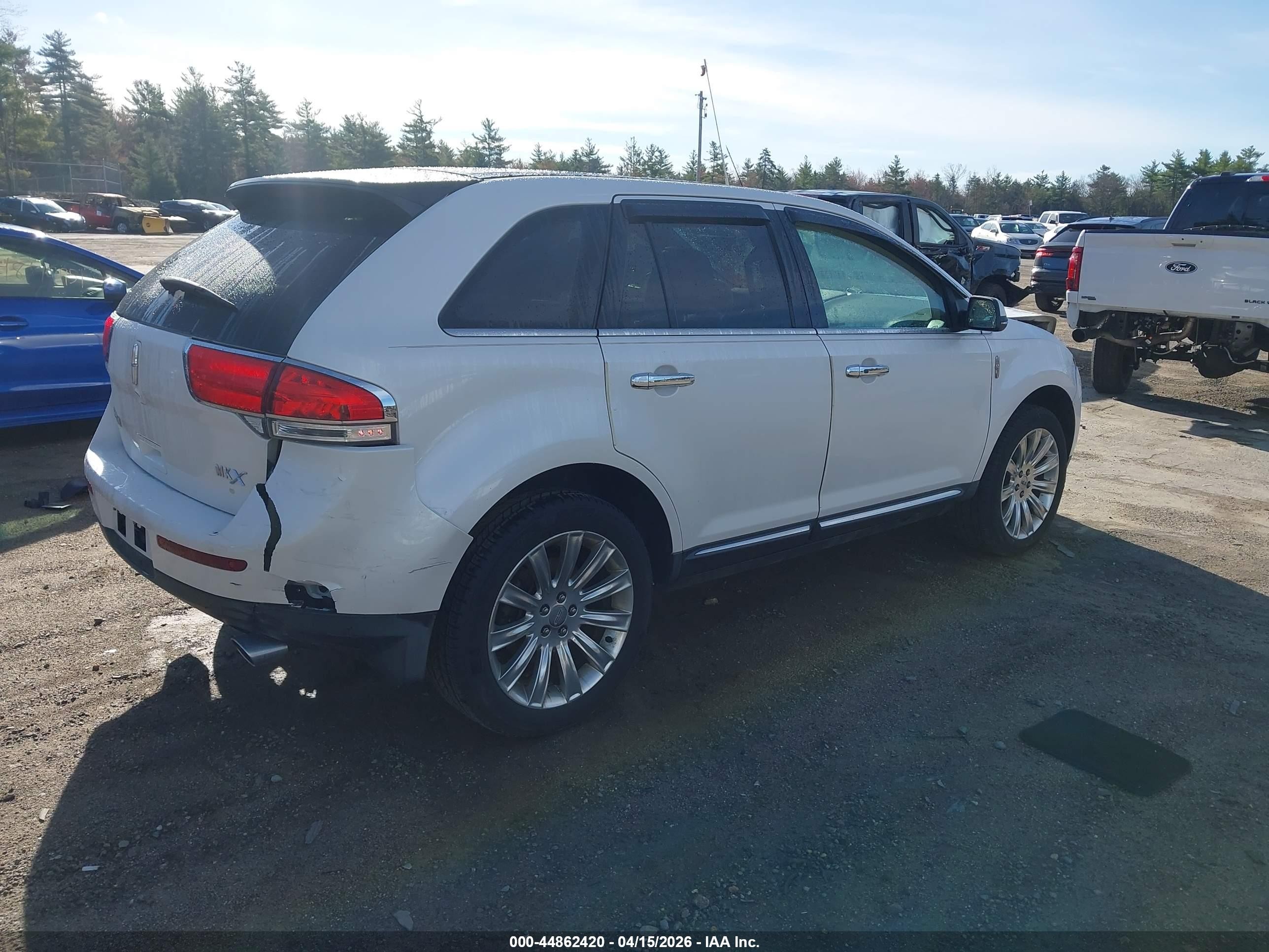 2014 Lincoln Mkx   White vin: 2LMDJ6JK5EBL14847