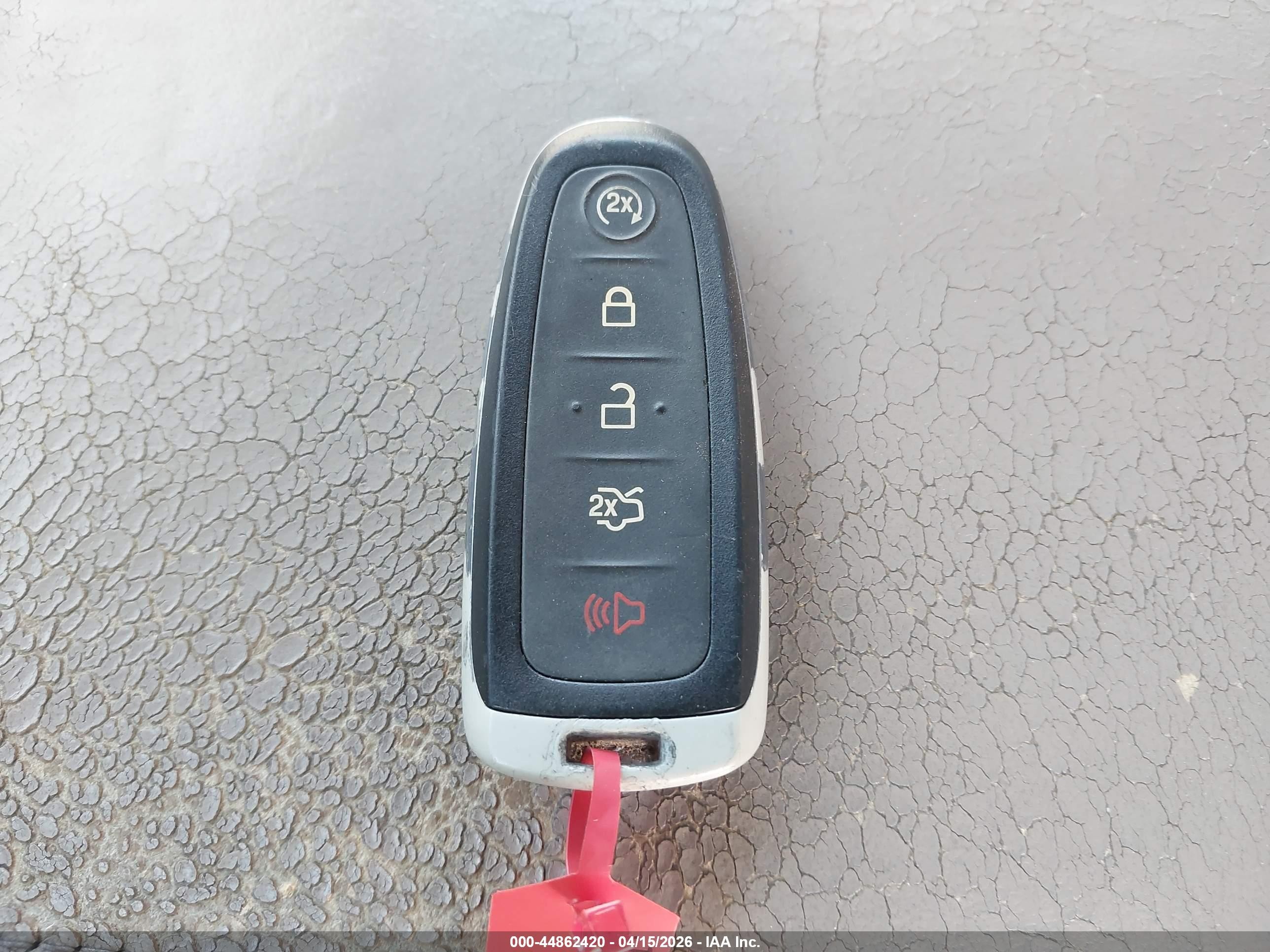 2014 Lincoln Mkx   White vin: 2LMDJ6JK5EBL14847