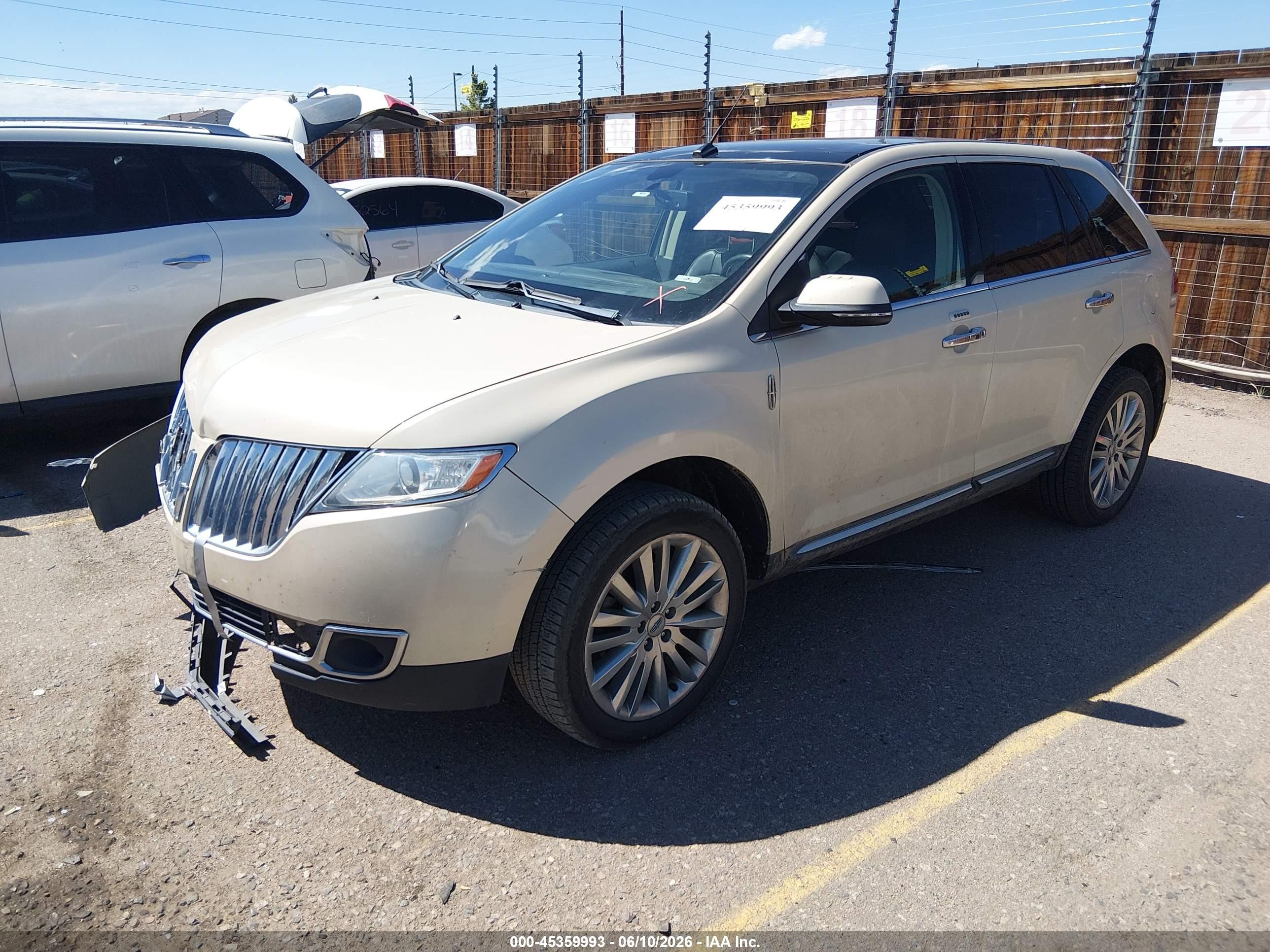 2015 Lincoln Mkx   Cream vin: 2LMDJ6JK5FBL20469
