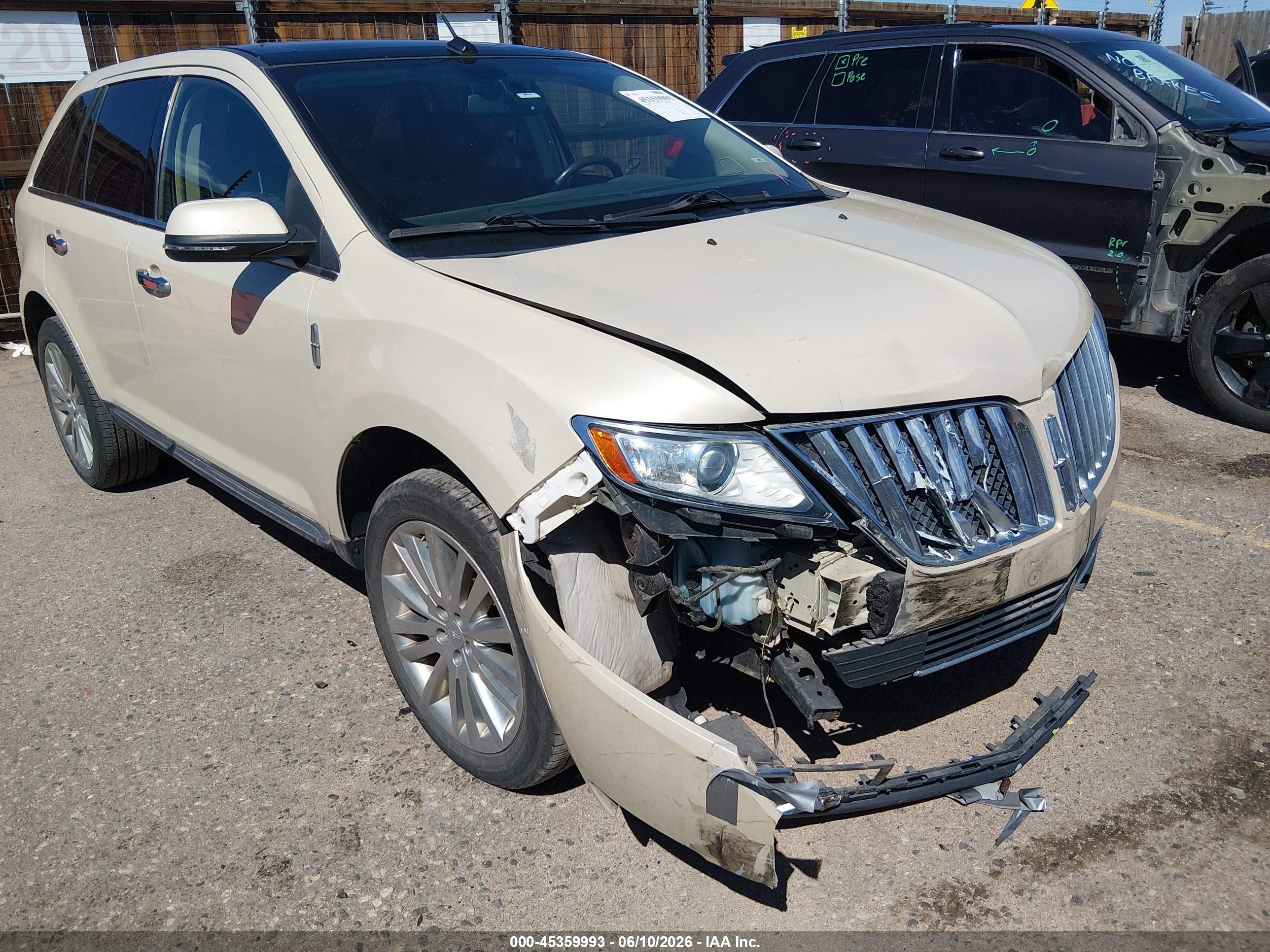 2015 Lincoln Mkx   Cream vin: 2LMDJ6JK5FBL20469