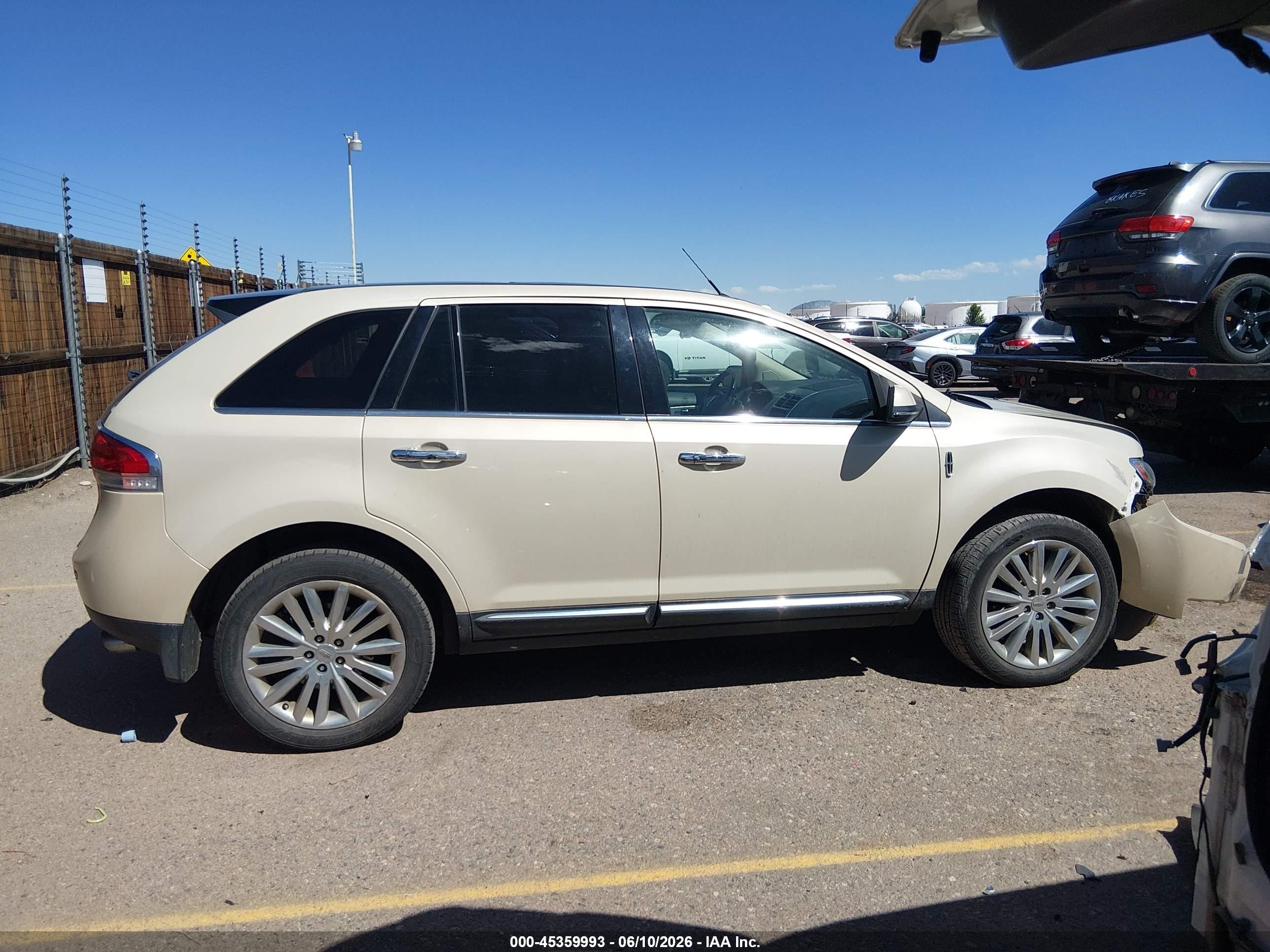 2015 Lincoln Mkx   Cream vin: 2LMDJ6JK5FBL20469