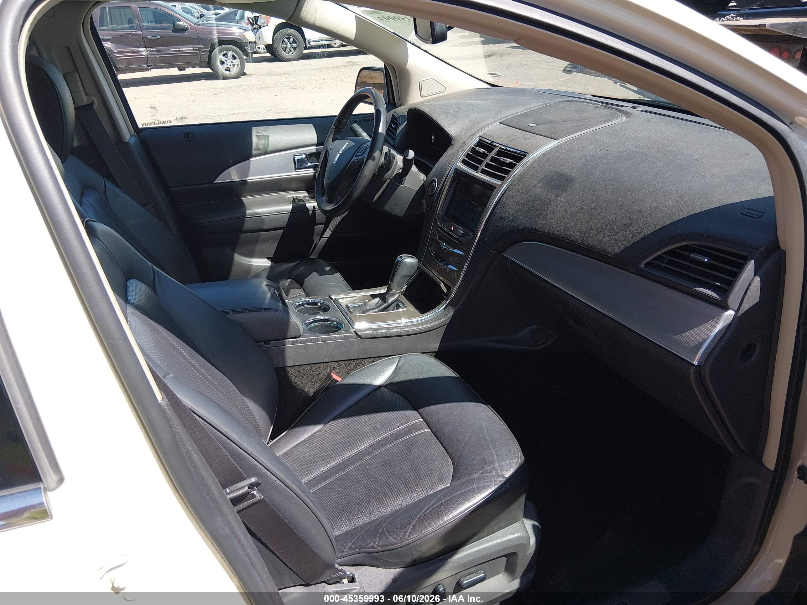 2015 Lincoln Mkx   Cream vin: 2LMDJ6JK5FBL20469