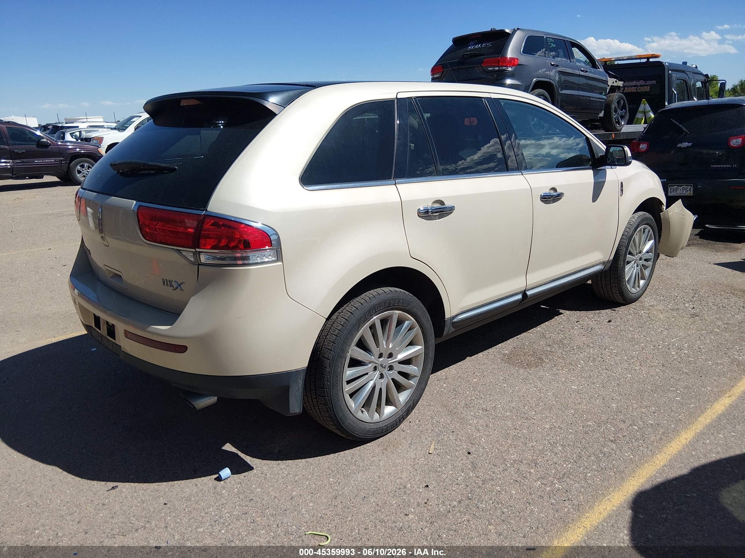 2015 Lincoln Mkx   Cream vin: 2LMDJ6JK5FBL20469