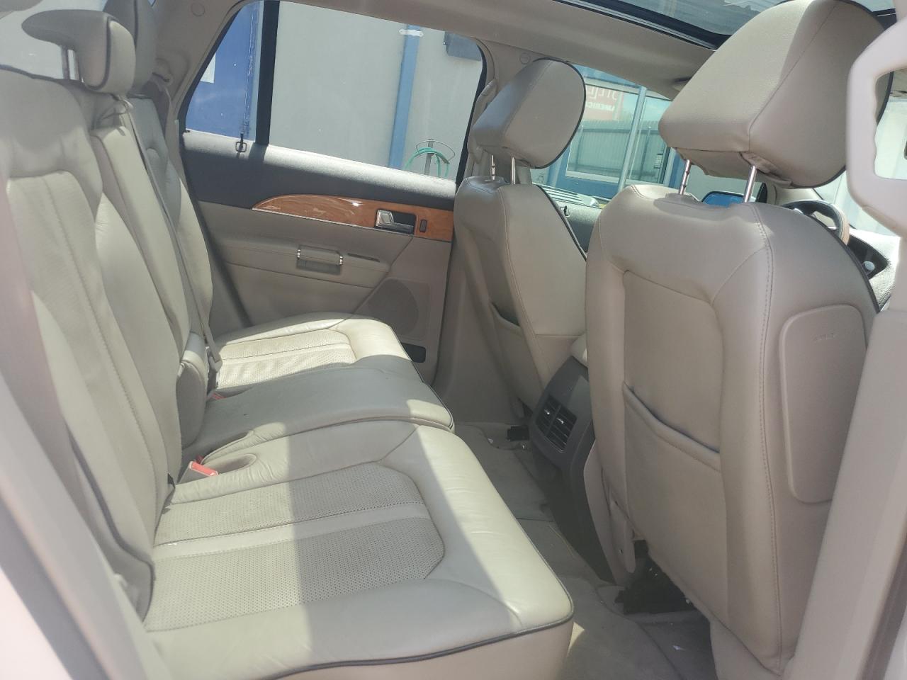 2015 Lincoln Mkx Белый vin: 2LMDJ6JK5FBL24764