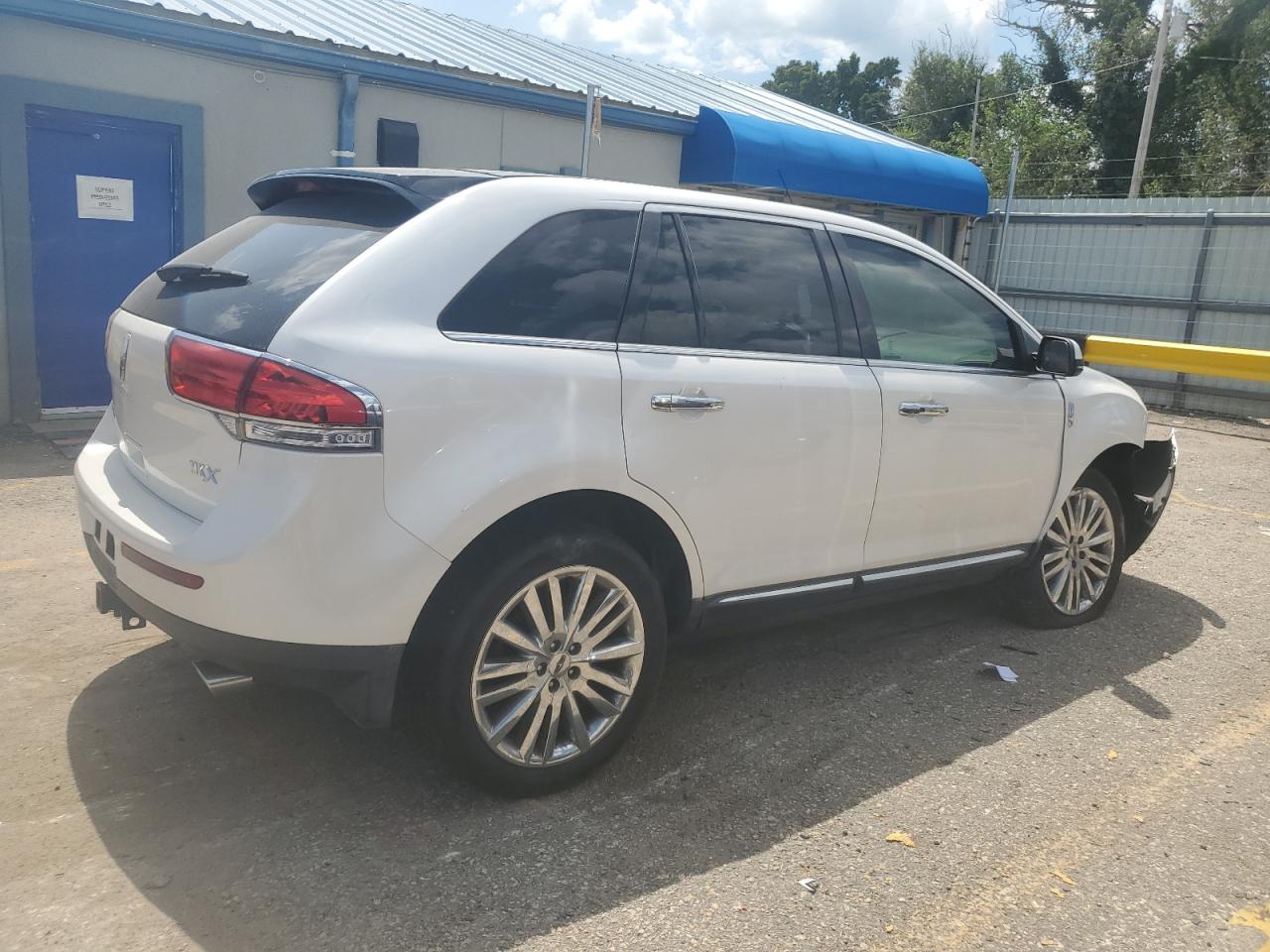 2015 Lincoln Mkx Белый vin: 2LMDJ6JK5FBL24764