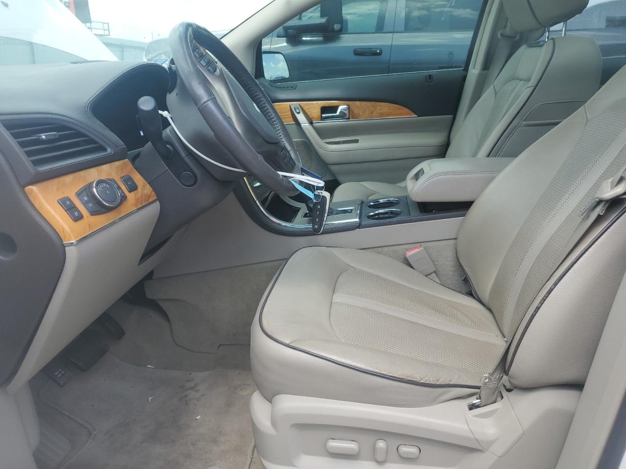 2015 Lincoln Mkx Белый vin: 2LMDJ6JK5FBL24764