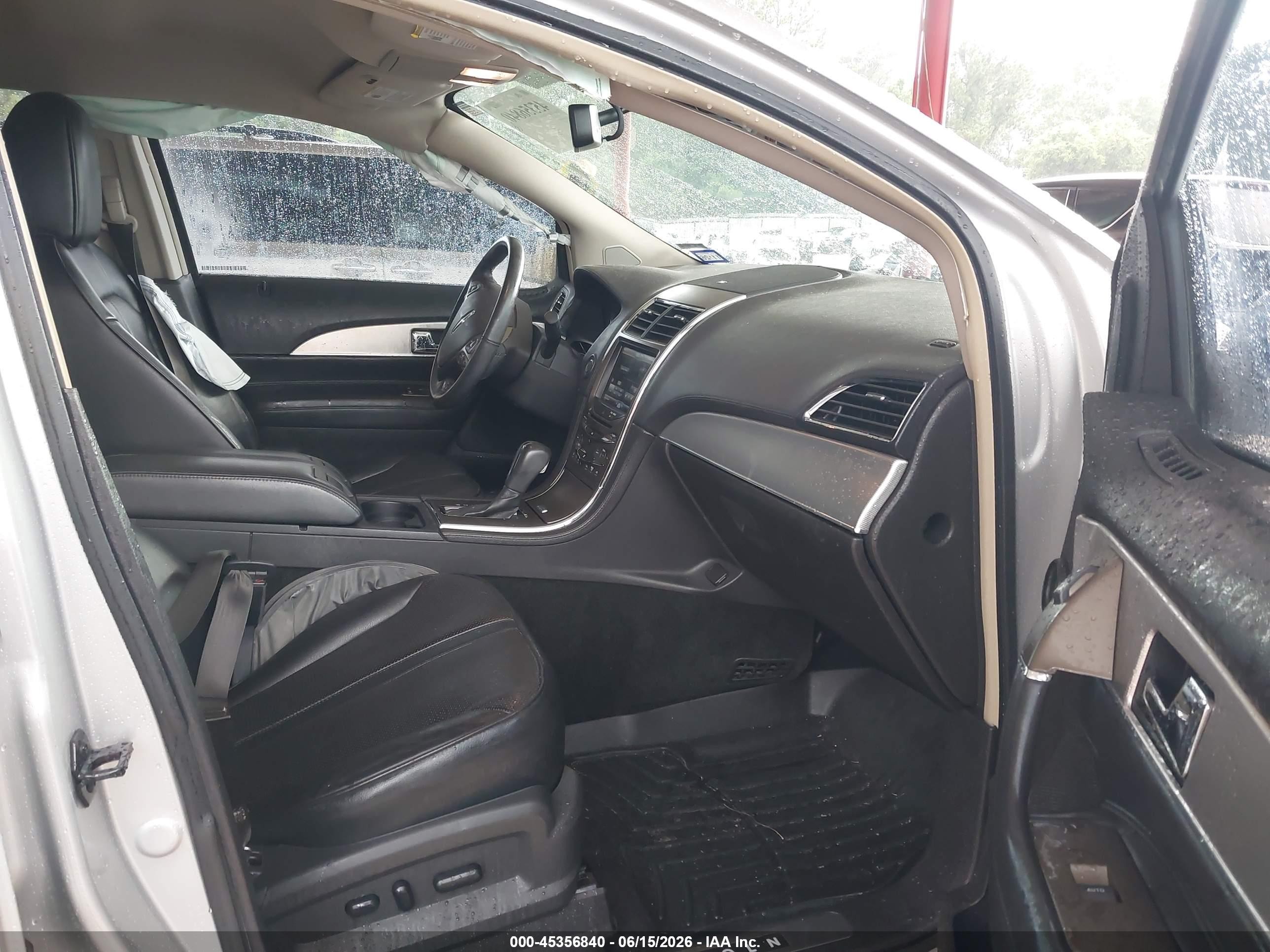 2011 Lincoln Mkx Silver vin: 2LMDJ6JK6BBJ26995