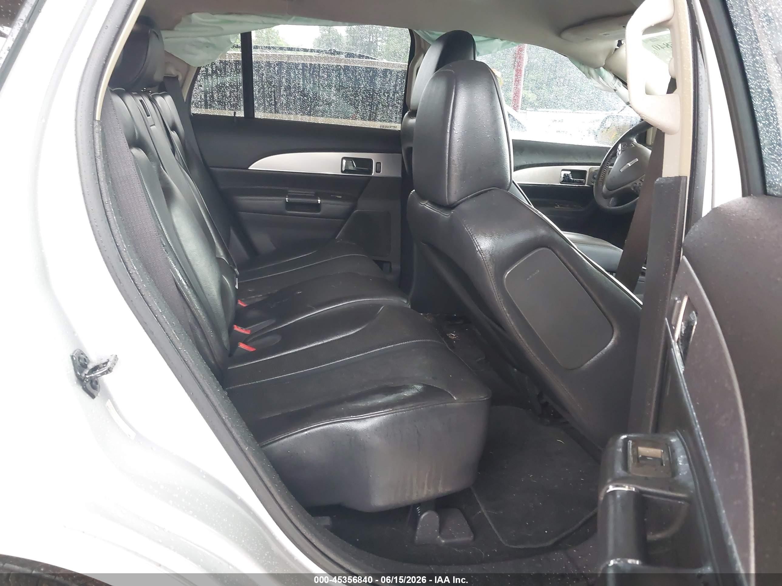 2011 Lincoln Mkx Silver vin: 2LMDJ6JK6BBJ26995