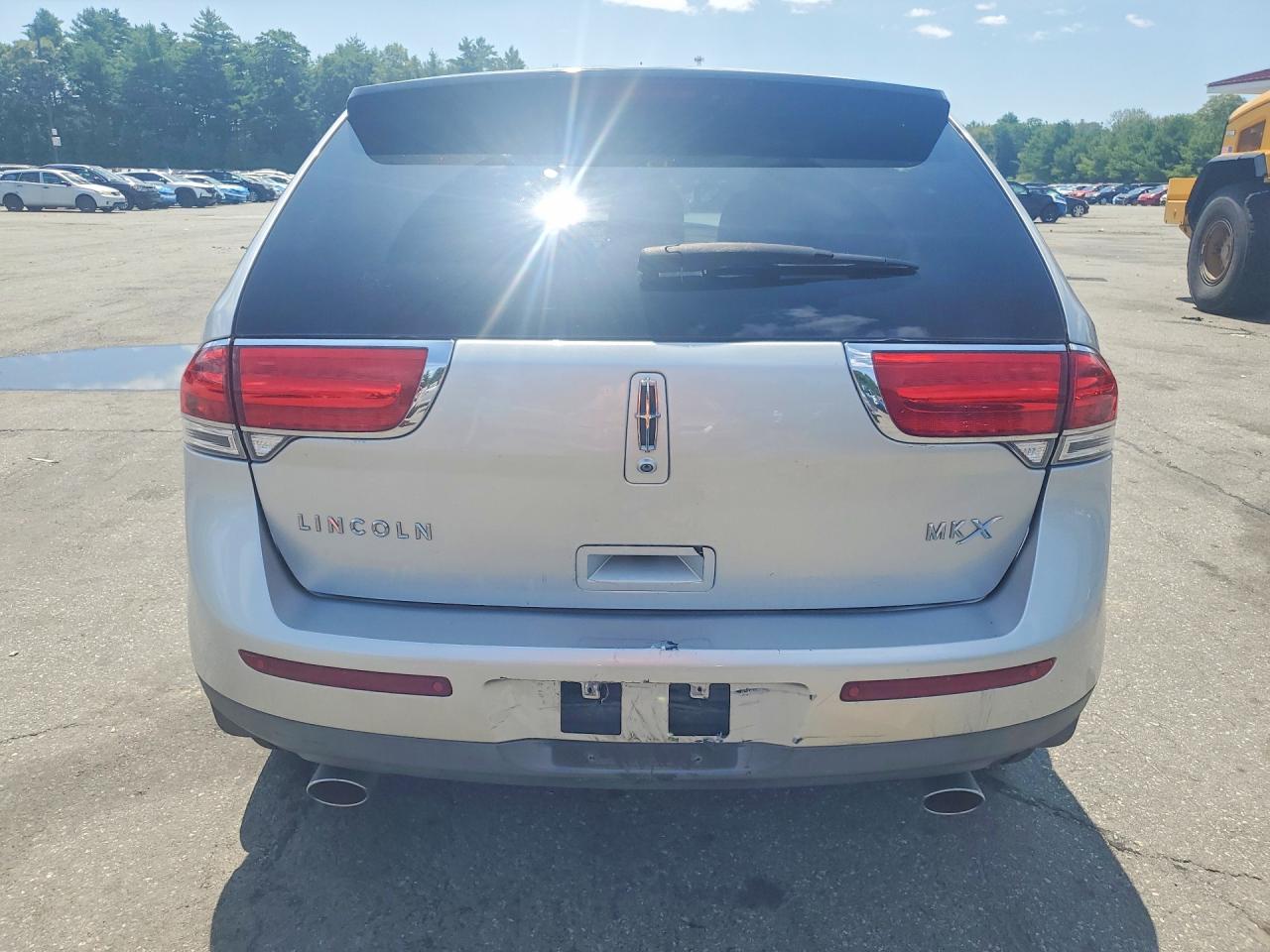 2011 Lincoln Mkx Silver vin: 2LMDJ6JK6BBJ28441