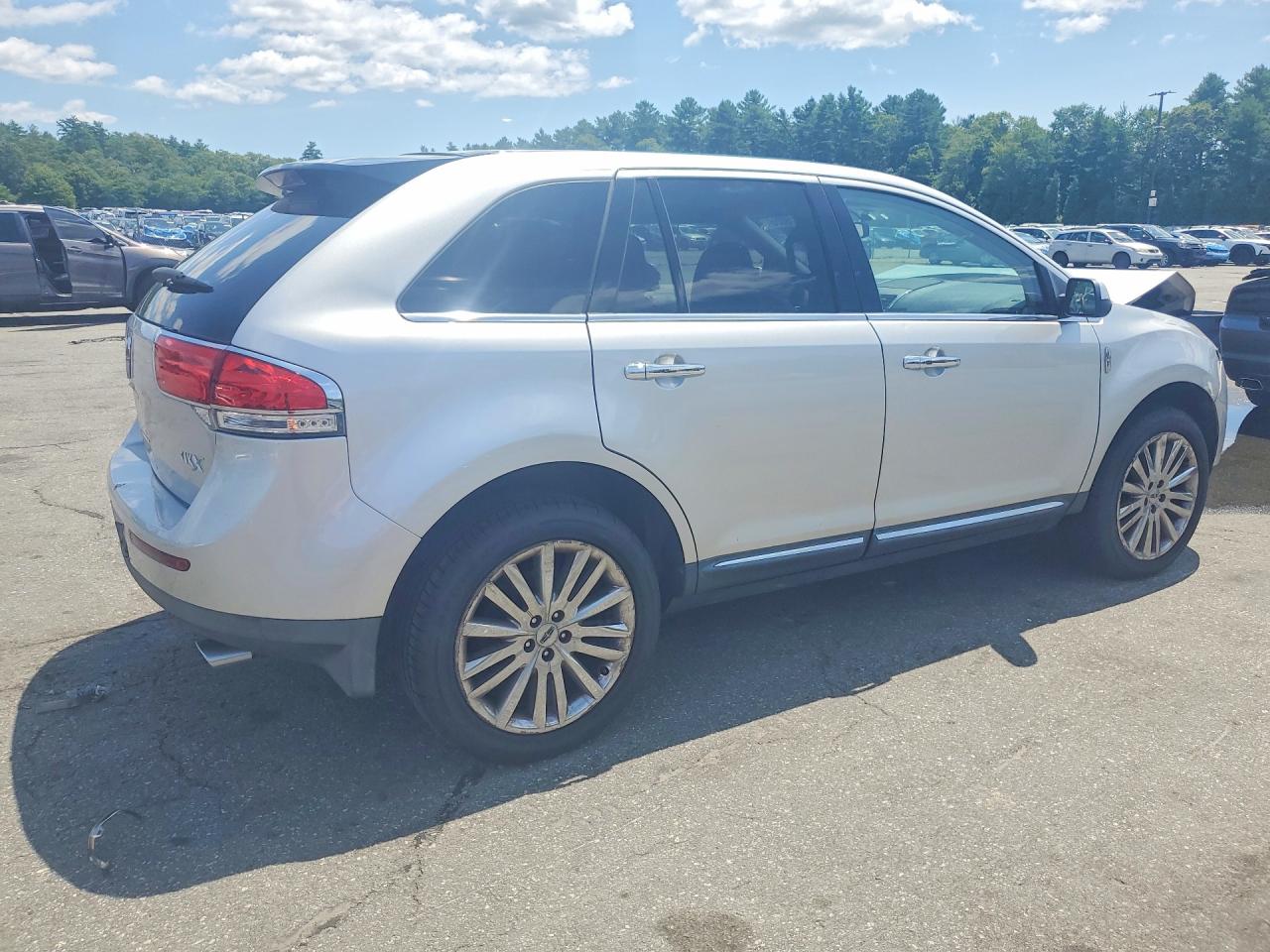 2011 Lincoln Mkx Silver vin: 2LMDJ6JK6BBJ28441