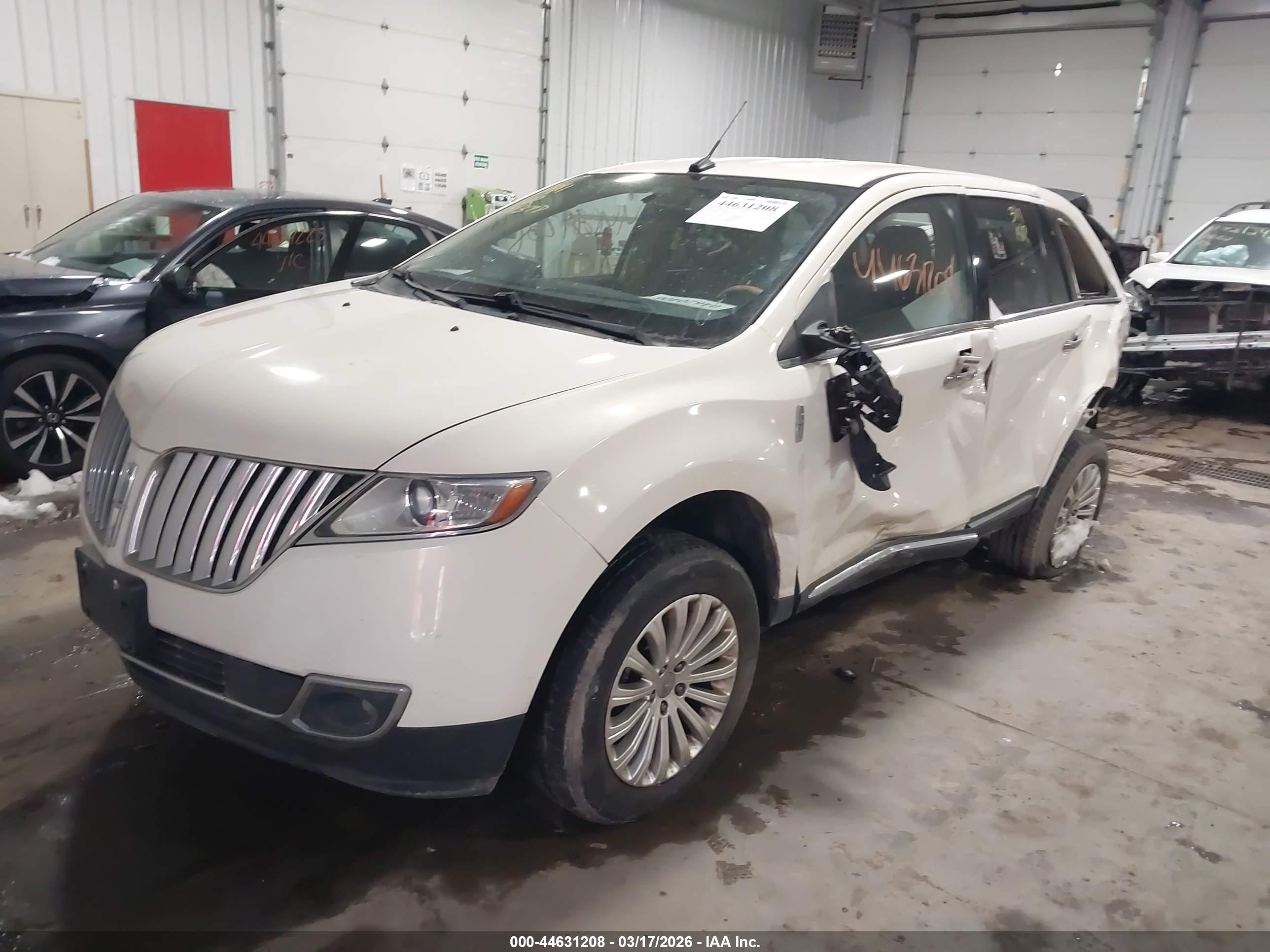 2012 Lincoln Mkx   White vin: 2LMDJ6JK6CBL13168