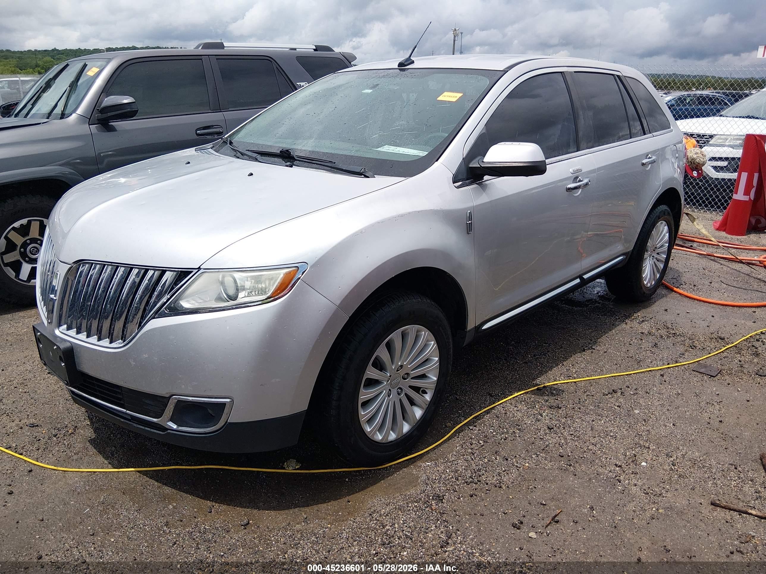 2013 Lincoln Mkx   Silver vin: 2LMDJ6JK6DBL32319
