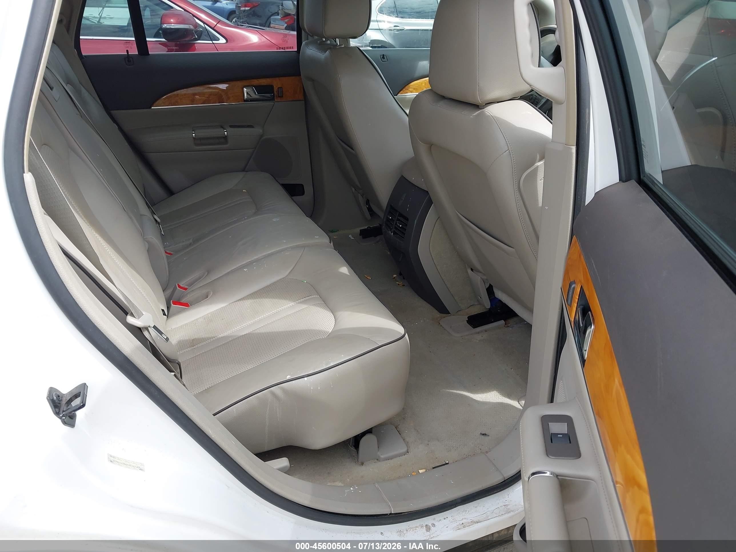 2013 Lincoln Mkx   White vin: 2LMDJ6JK6DBL36564