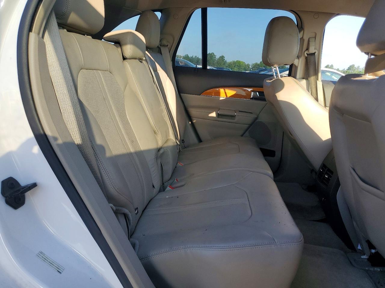 2014 Lincoln Mkx White vin: 2LMDJ6JK6EBL00357