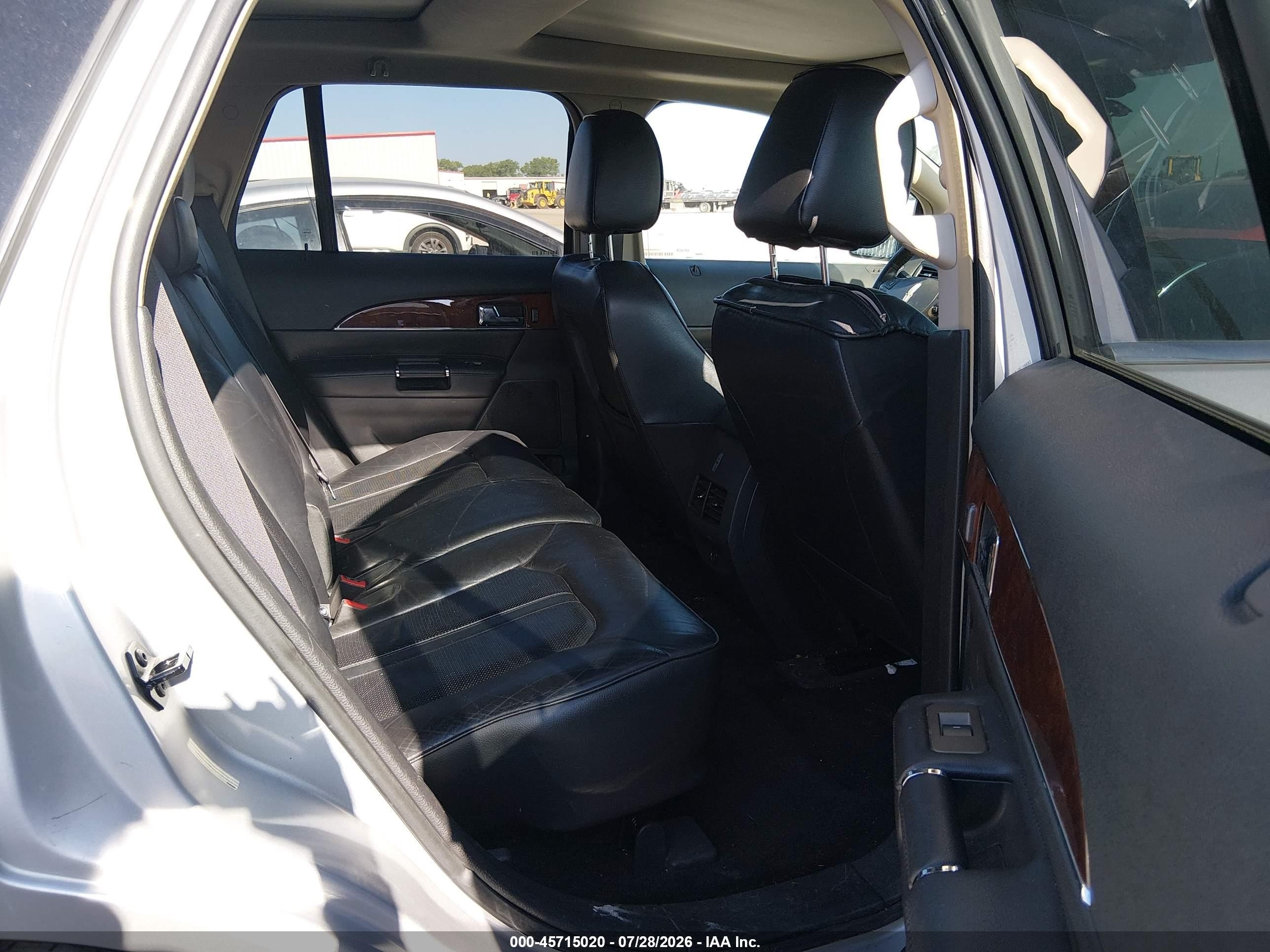 2014 Lincoln Mkx   Silver vin: 2LMDJ6JK6EBL17126