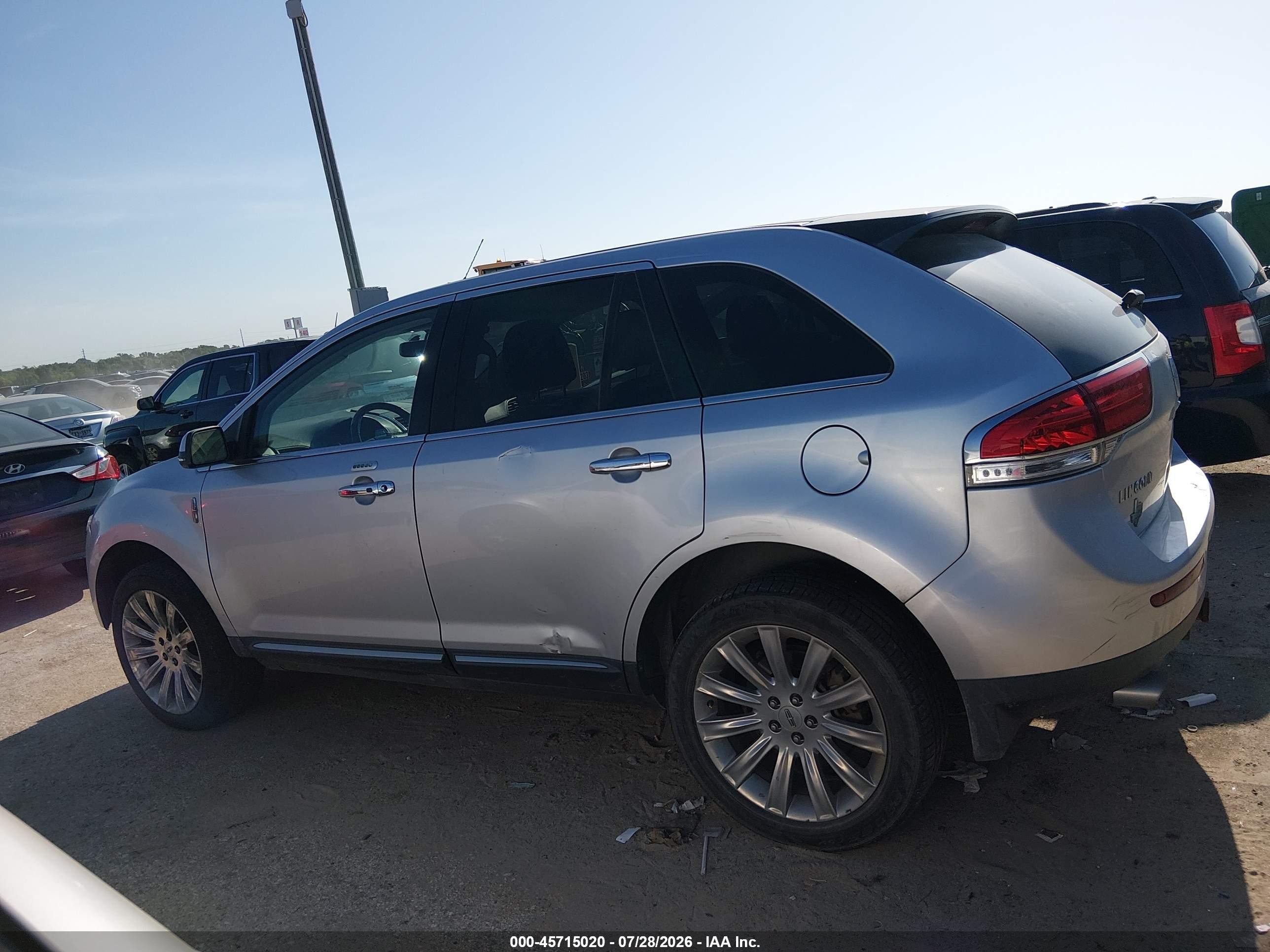 2014 Lincoln Mkx   Silver vin: 2LMDJ6JK6EBL17126