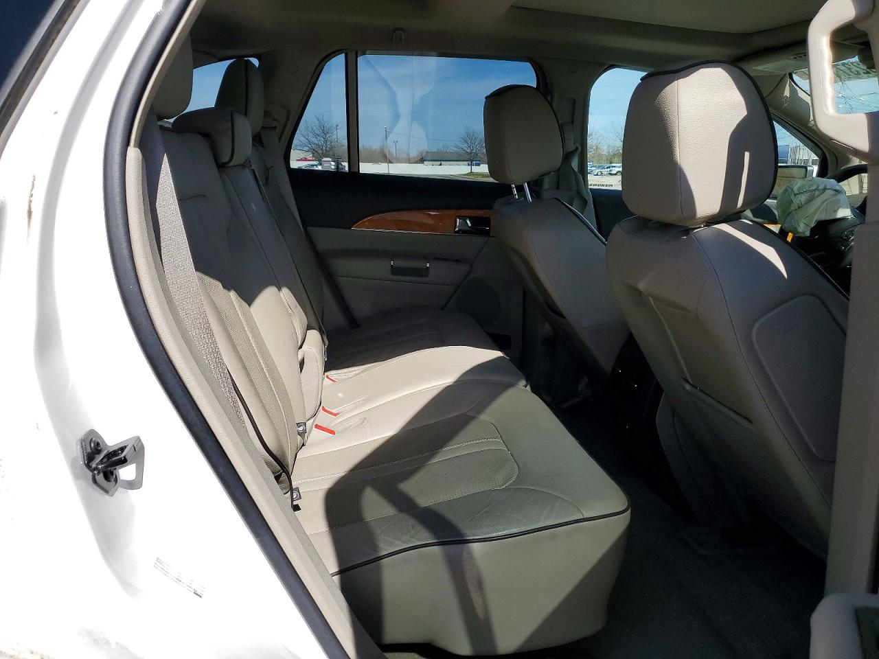 2015 Lincoln Mkx White vin: 2LMDJ6JK6FBL23946