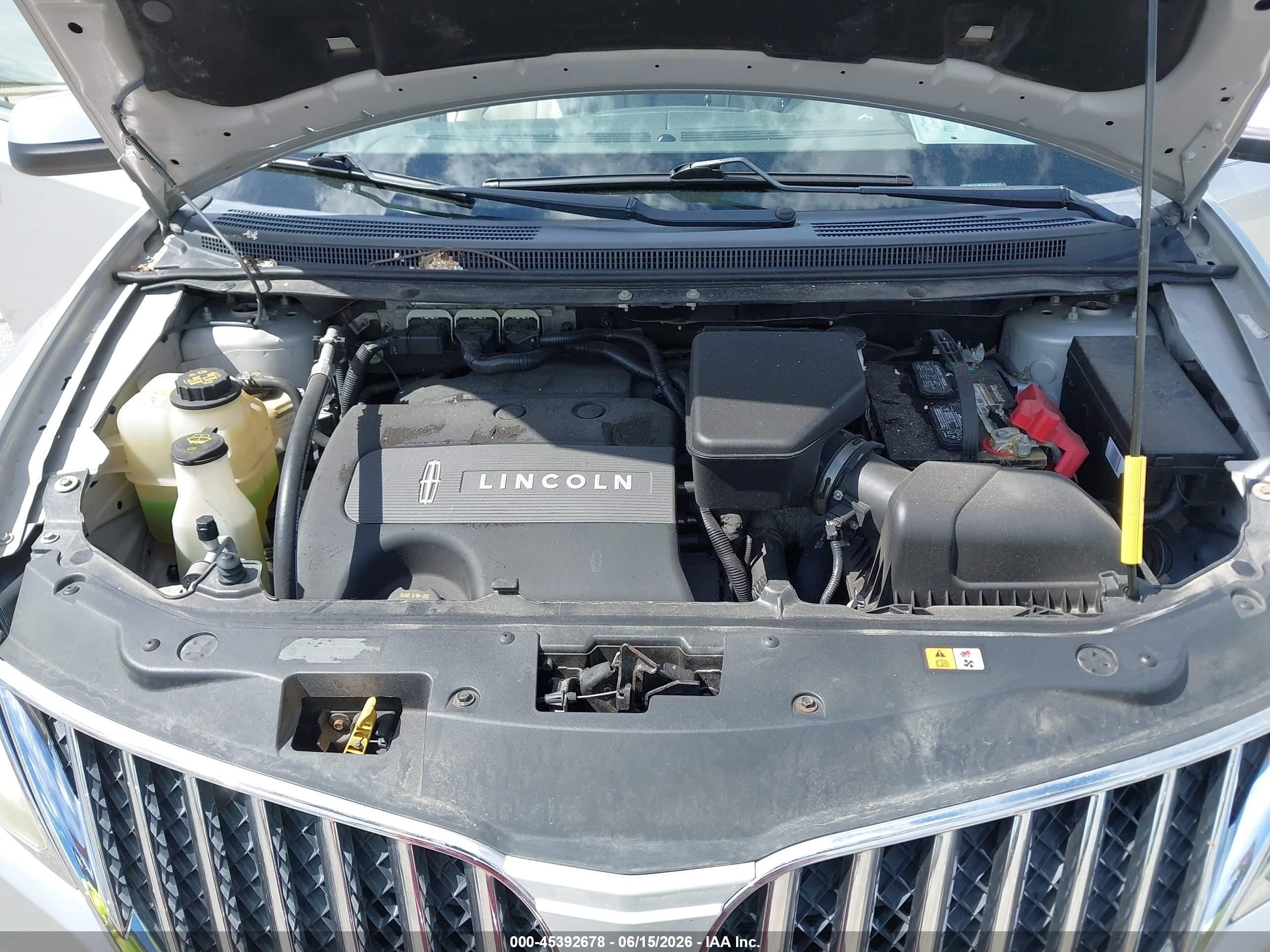 2011 Lincoln Mkx   Silver vin: 2LMDJ6JK7BBJ20526