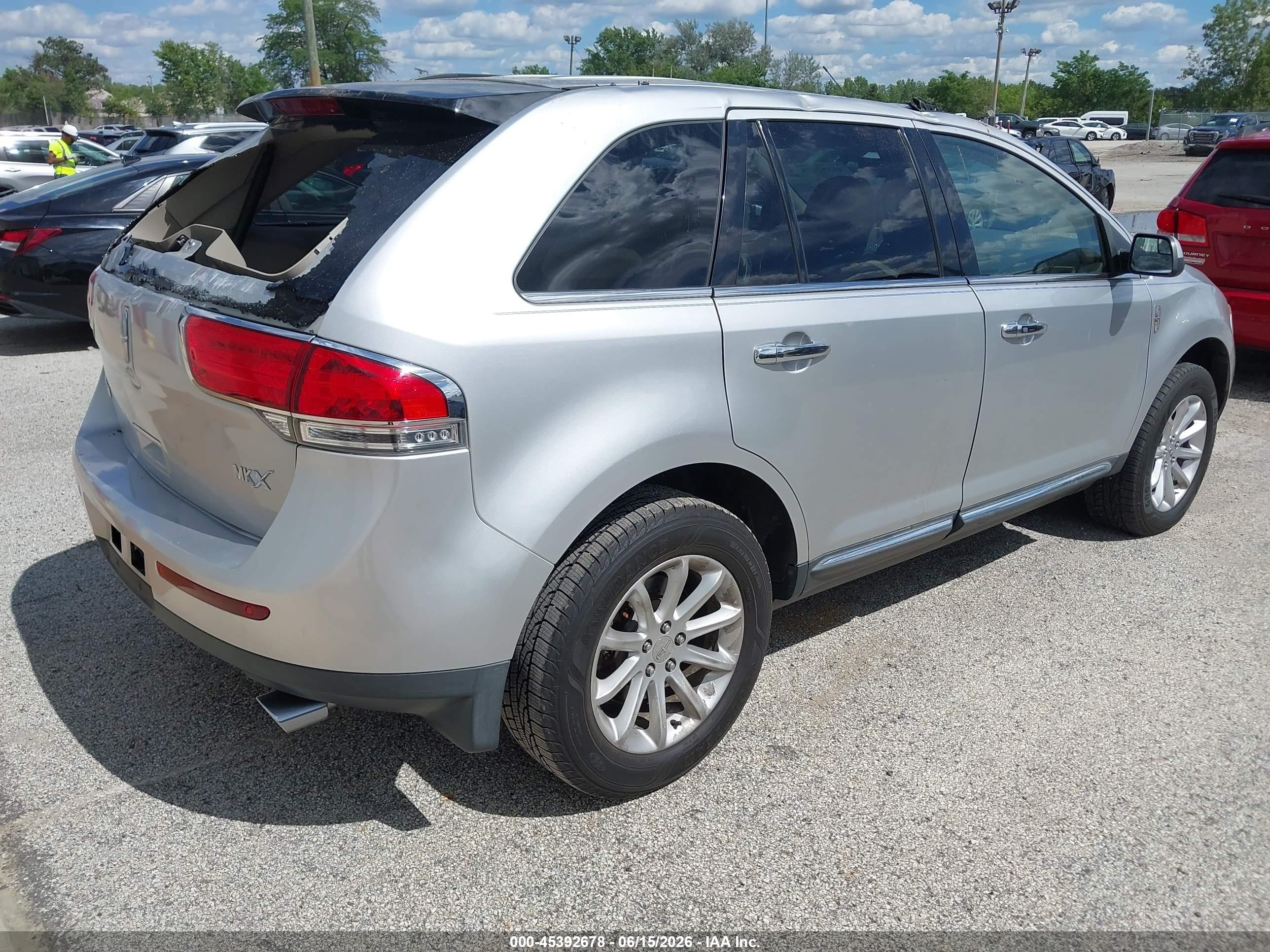 2011 Lincoln Mkx   Silver vin: 2LMDJ6JK7BBJ20526