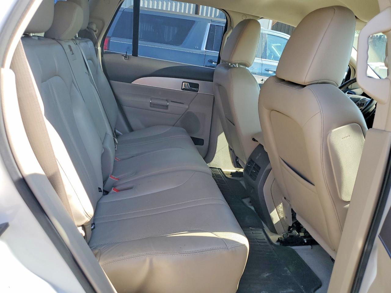 2011 Lincoln Mkx White vin: 2LMDJ6JK7BBJ23409