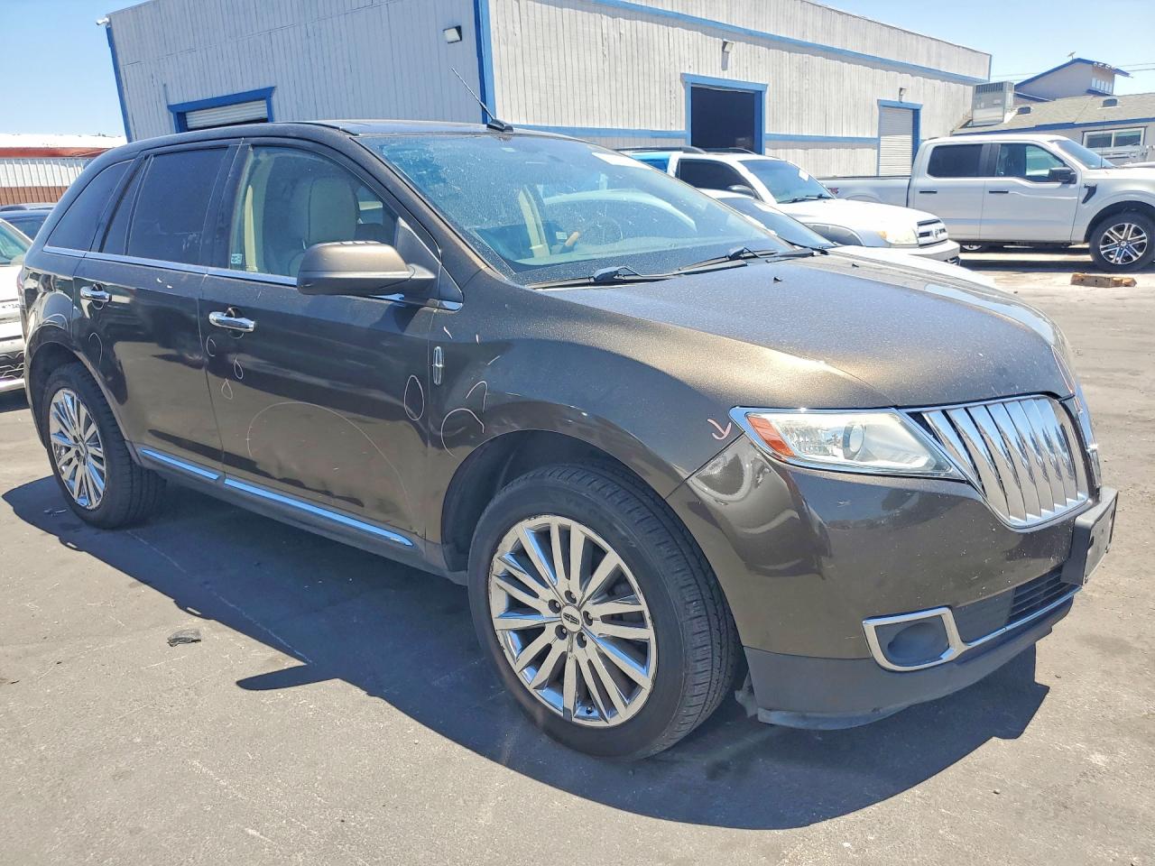 2011 Lincoln Mkx Brown vin: 2LMDJ6JK7BBJ25810