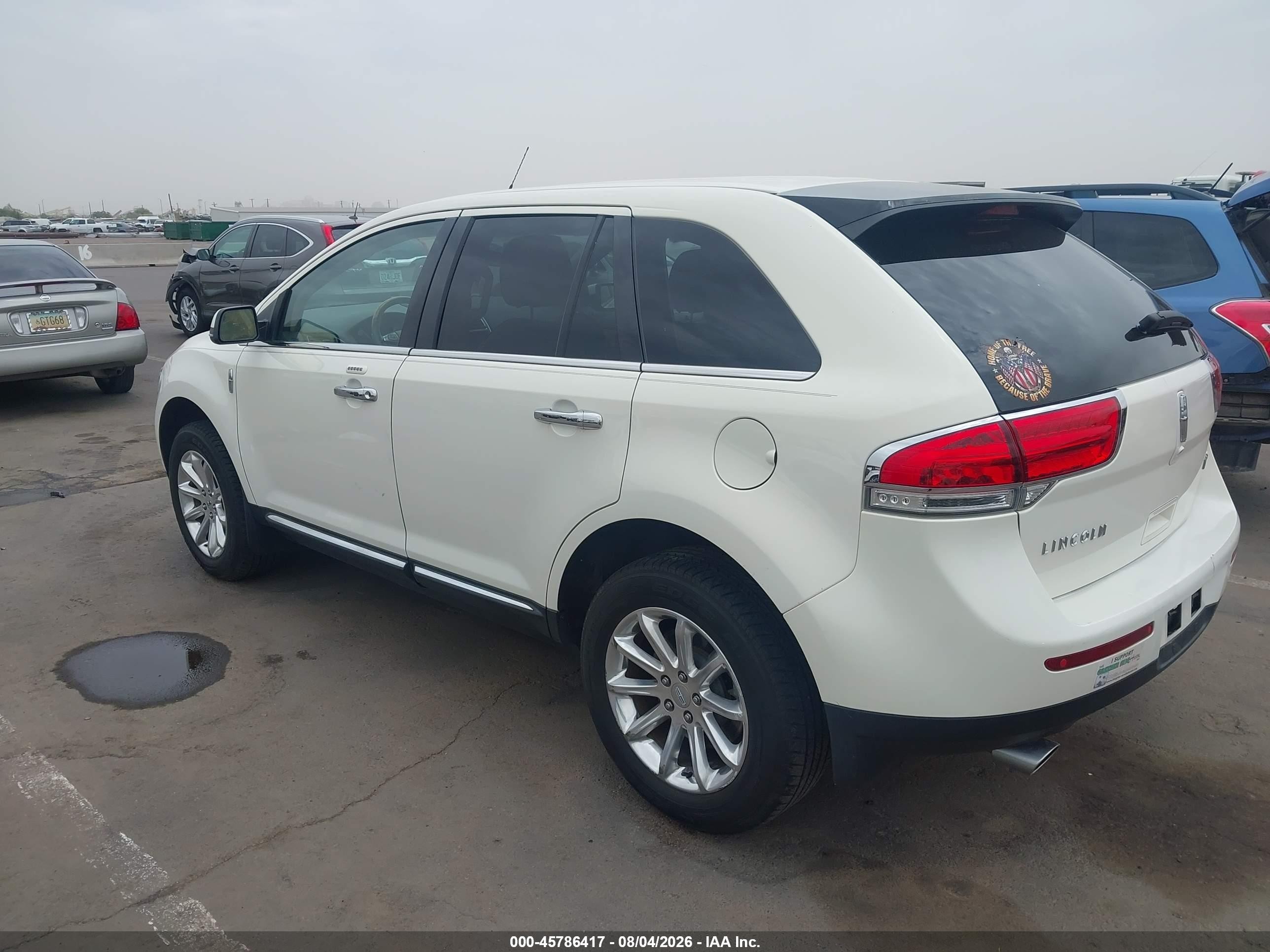 2013 Lincoln Mkx   White vin: 2LMDJ6JK7DBL00642