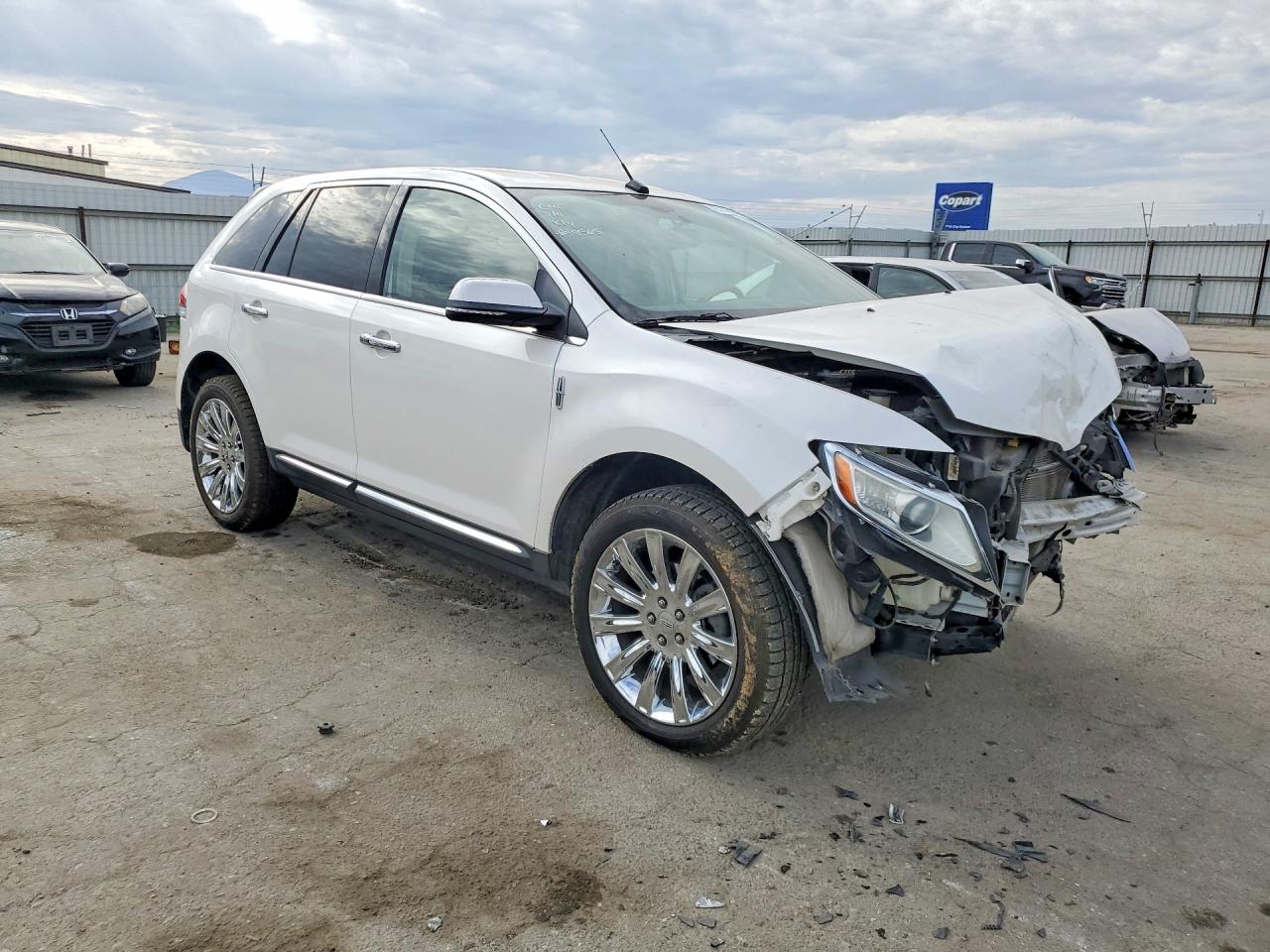 2013 Lincoln Mkx Белый vin: 2LMDJ6JK7DBL38565