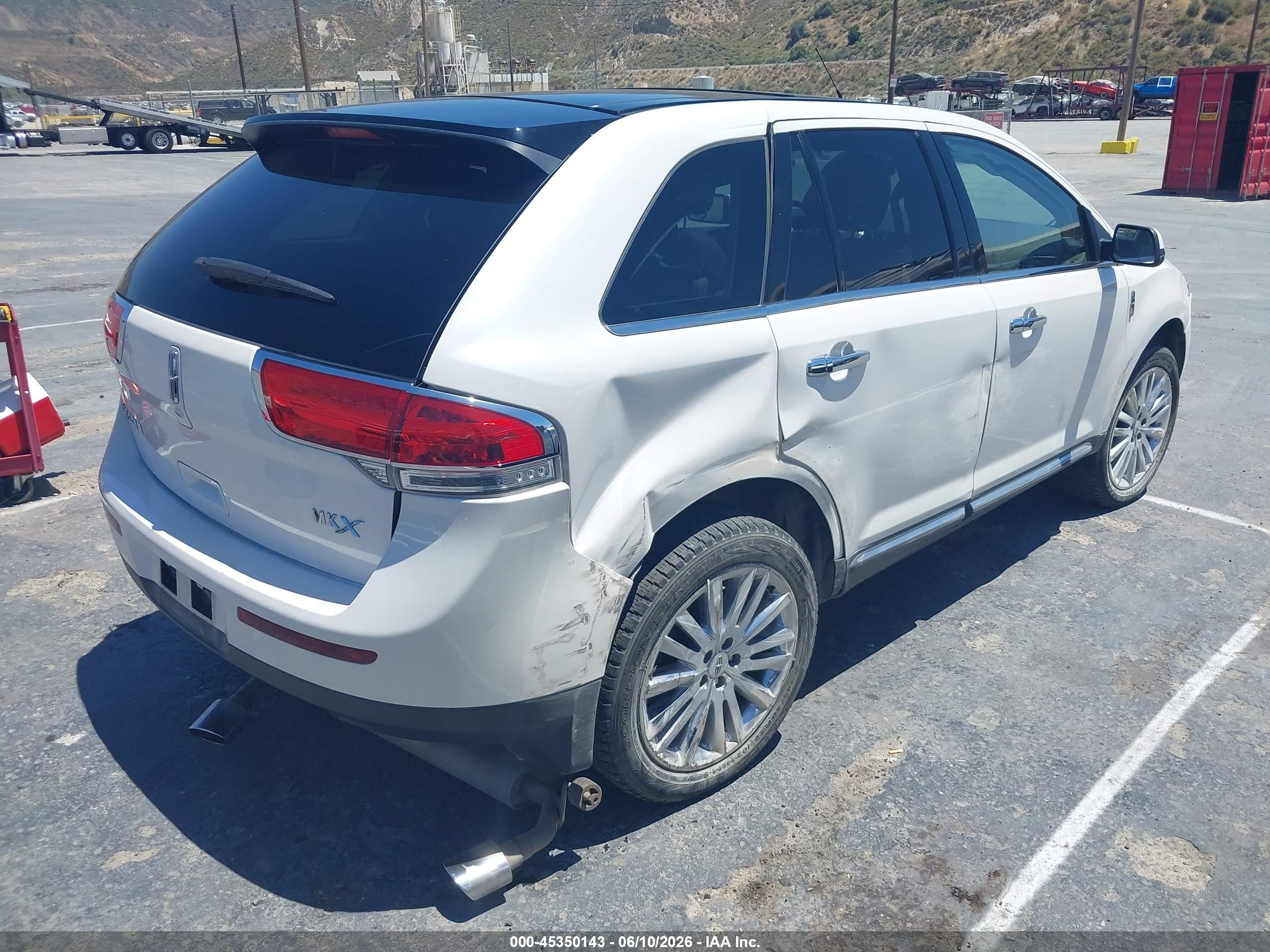 2013 Lincoln Mkx   White vin: 2LMDJ6JK7DBL46438