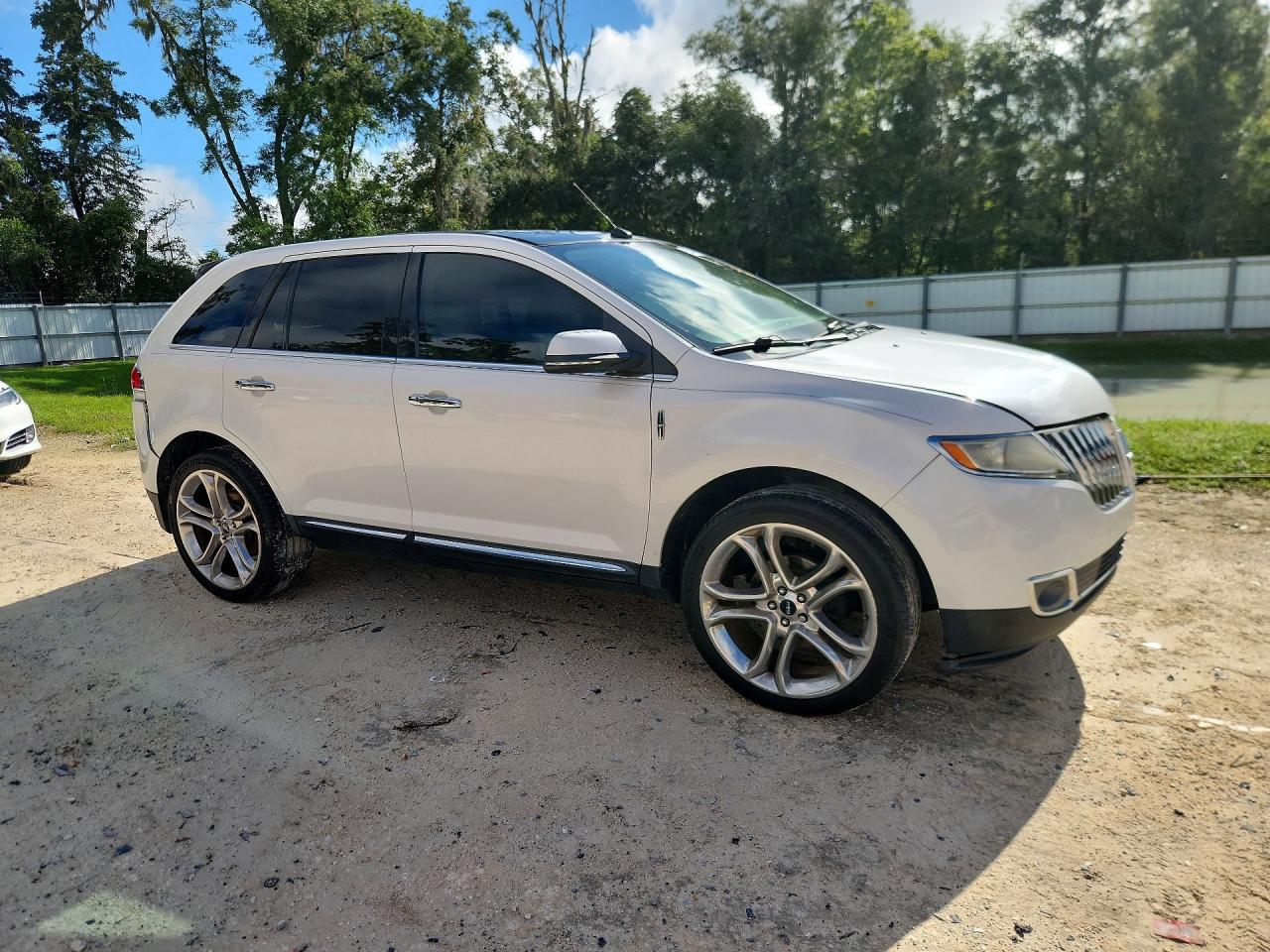 2015 Lincoln Mkx White vin: 2LMDJ6JK7FBL24751