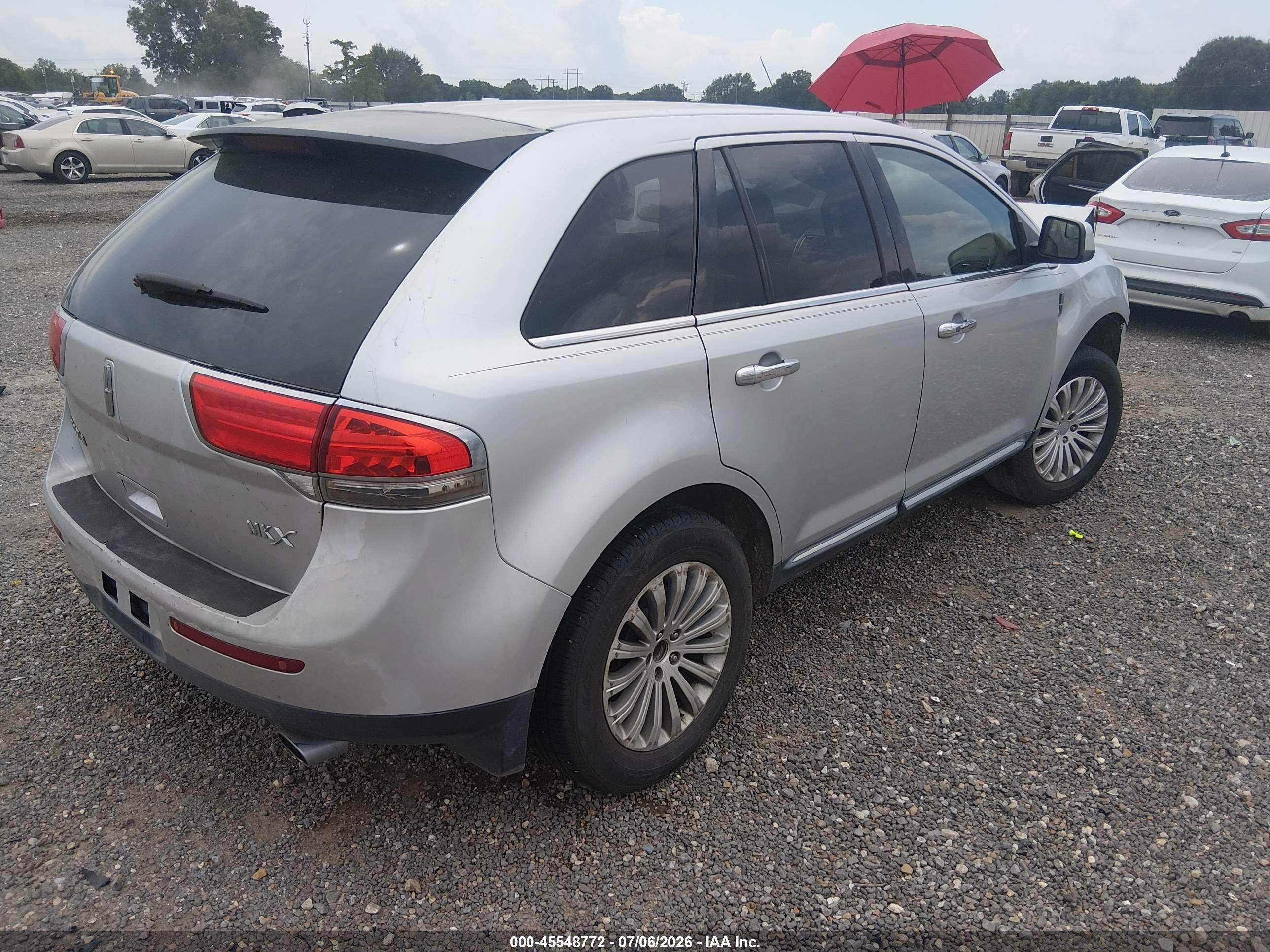 2011 Lincoln Mkx   Silver vin: 2LMDJ6JK8BBJ12399