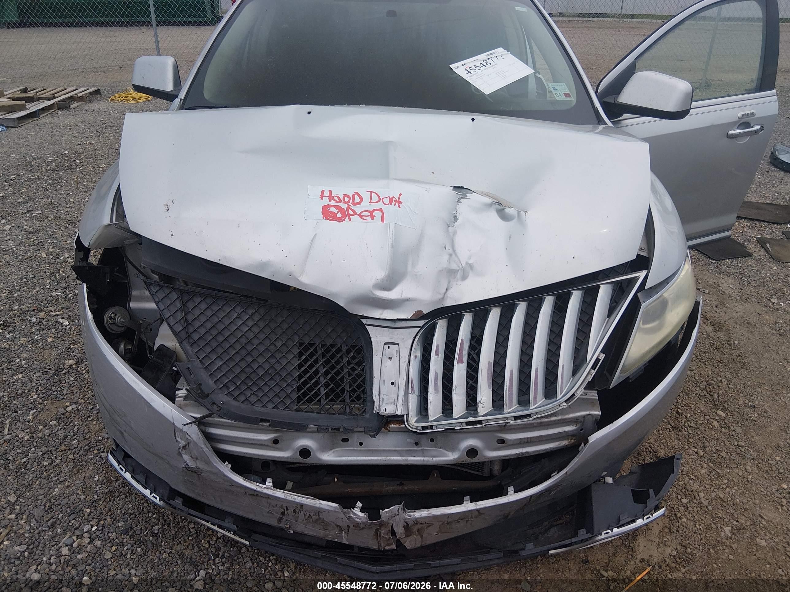 2011 Lincoln Mkx   Silver vin: 2LMDJ6JK8BBJ12399