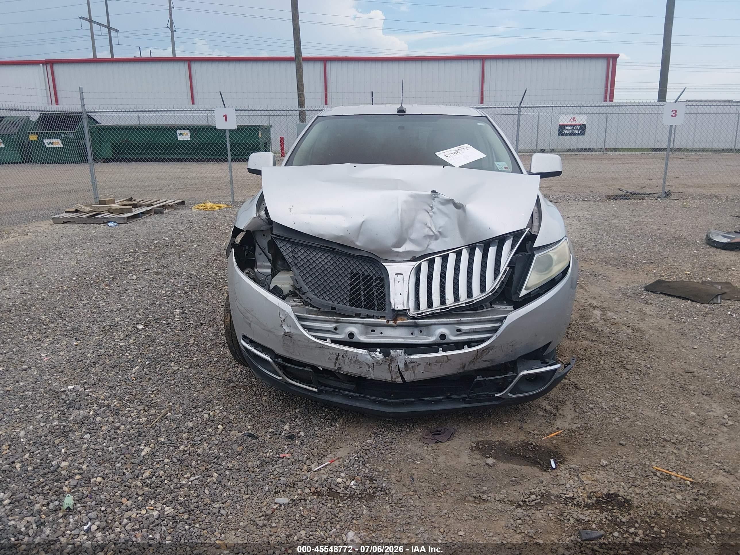 2011 Lincoln Mkx   Silver vin: 2LMDJ6JK8BBJ12399