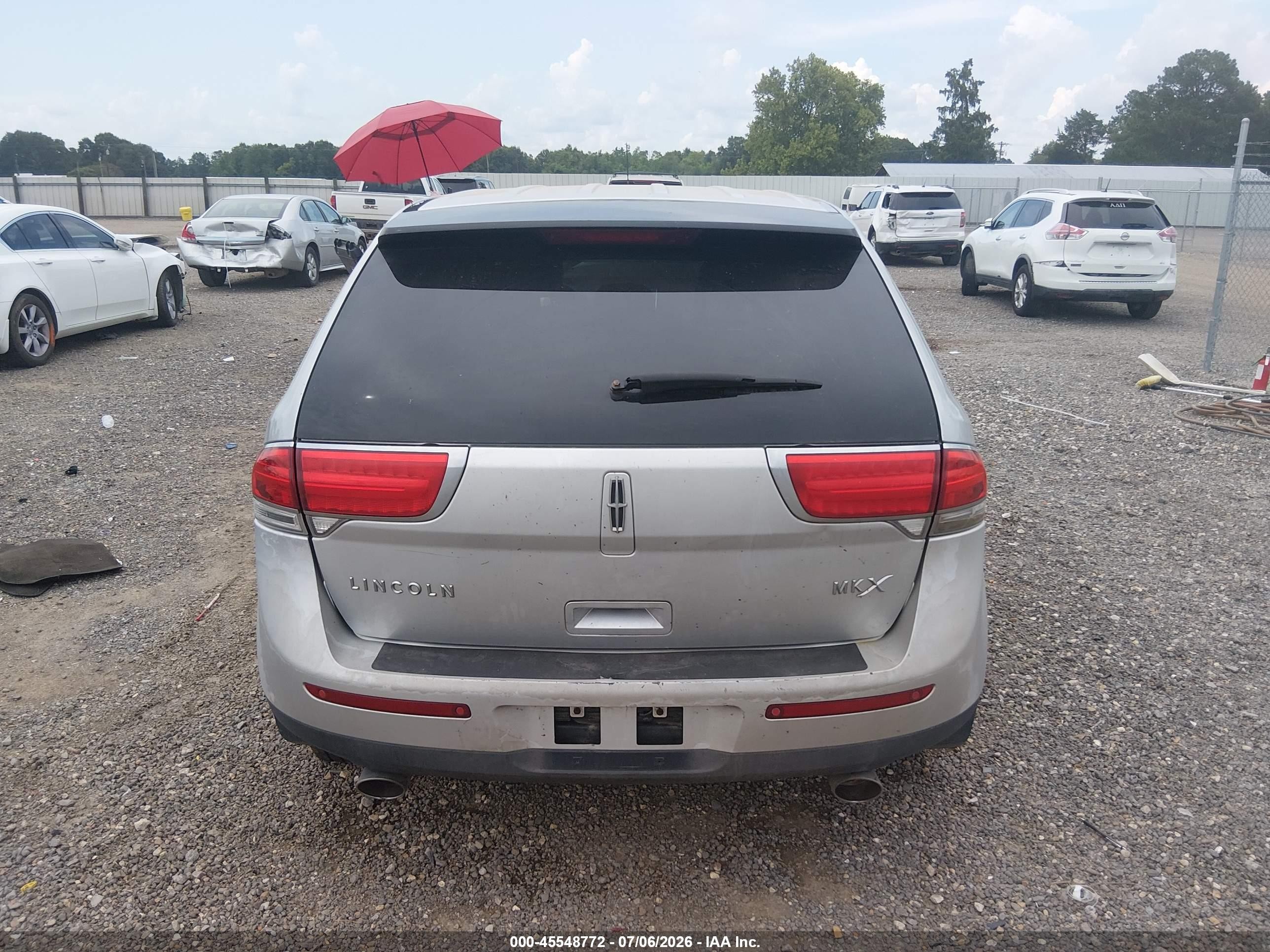 2011 Lincoln Mkx   Silver vin: 2LMDJ6JK8BBJ12399