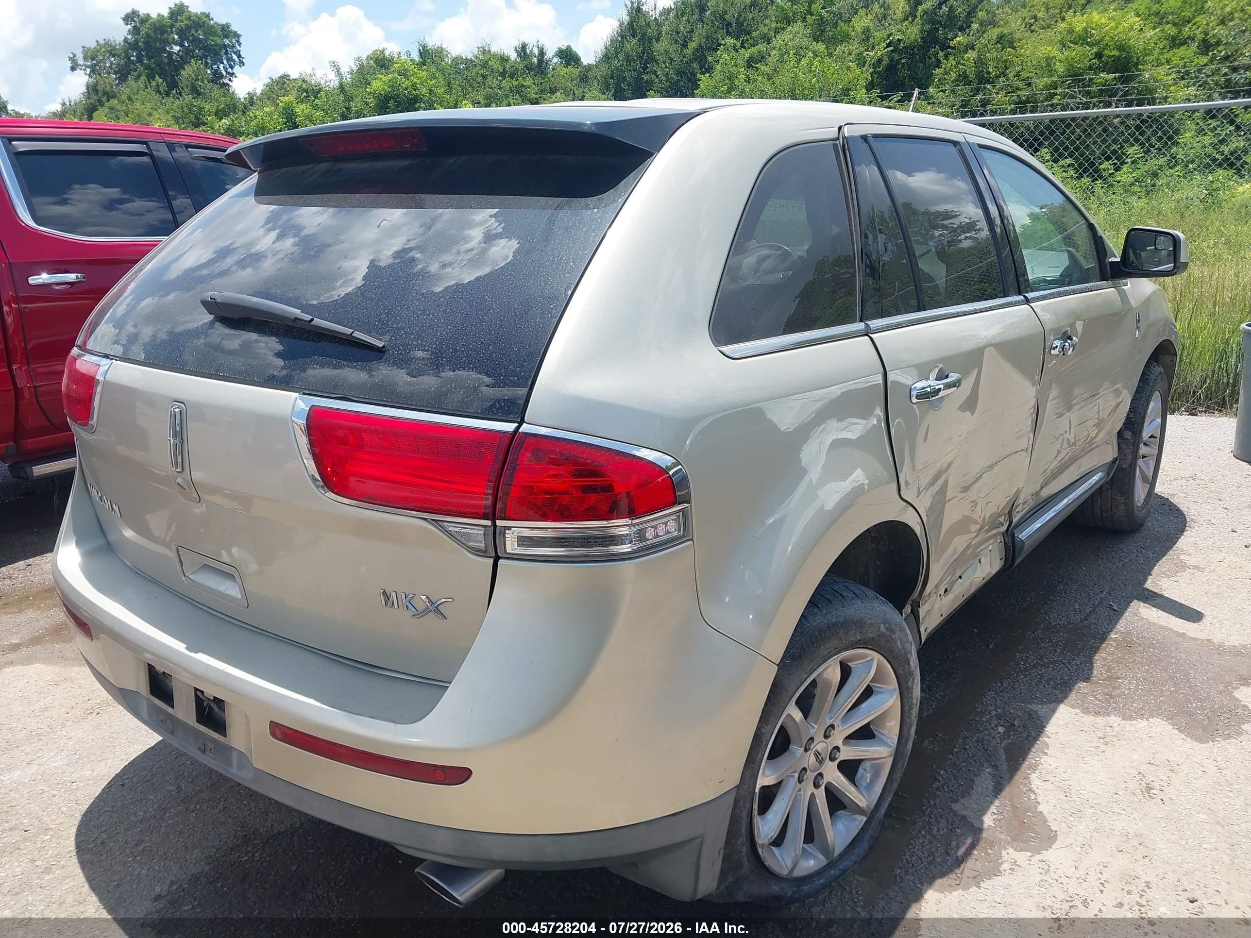 2011 Lincoln Mkx   Gold vin: 2LMDJ6JK8BBJ12774