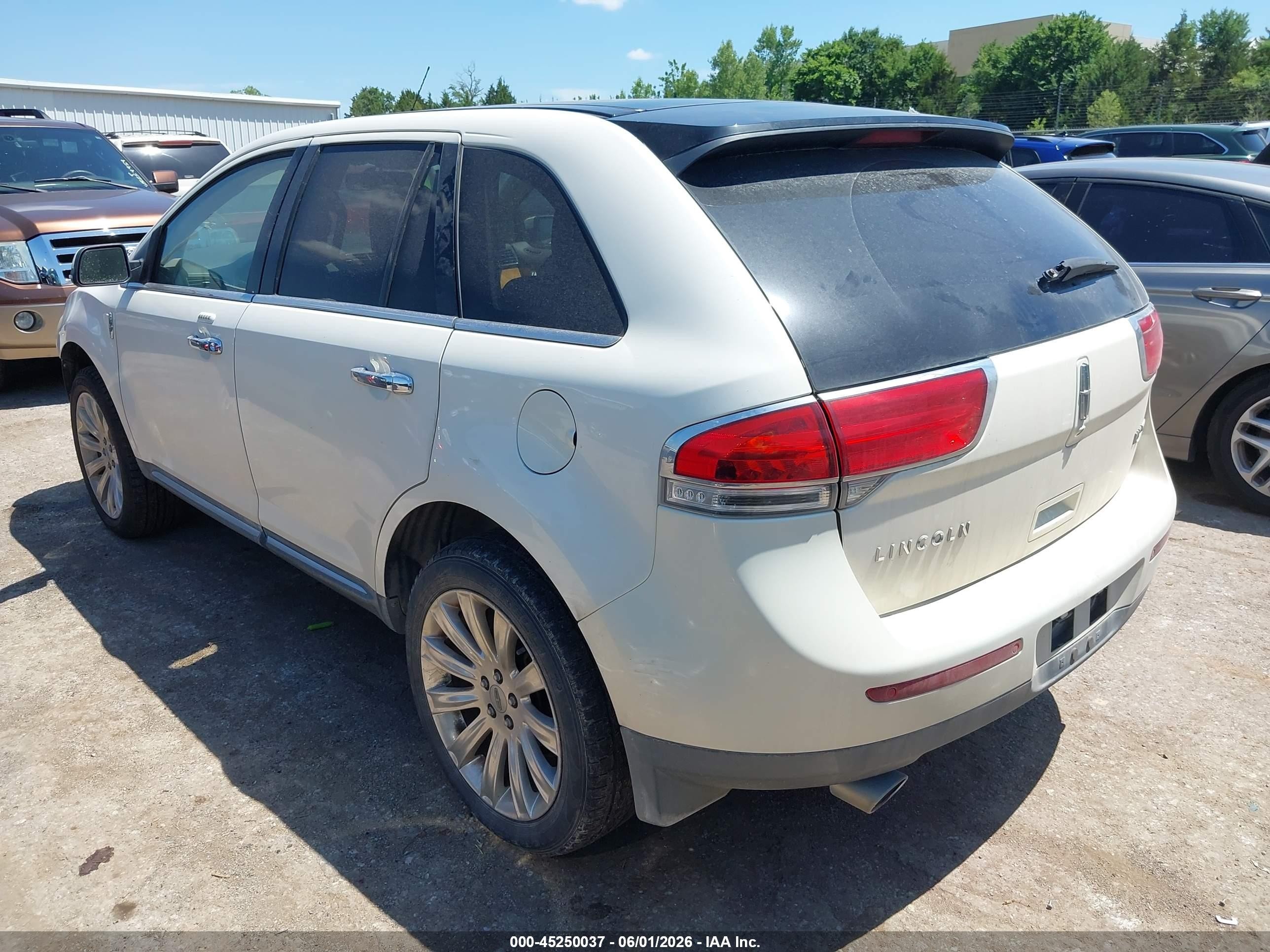 2012 Lincoln Mkx   White vin: 2LMDJ6JK8CBL06884