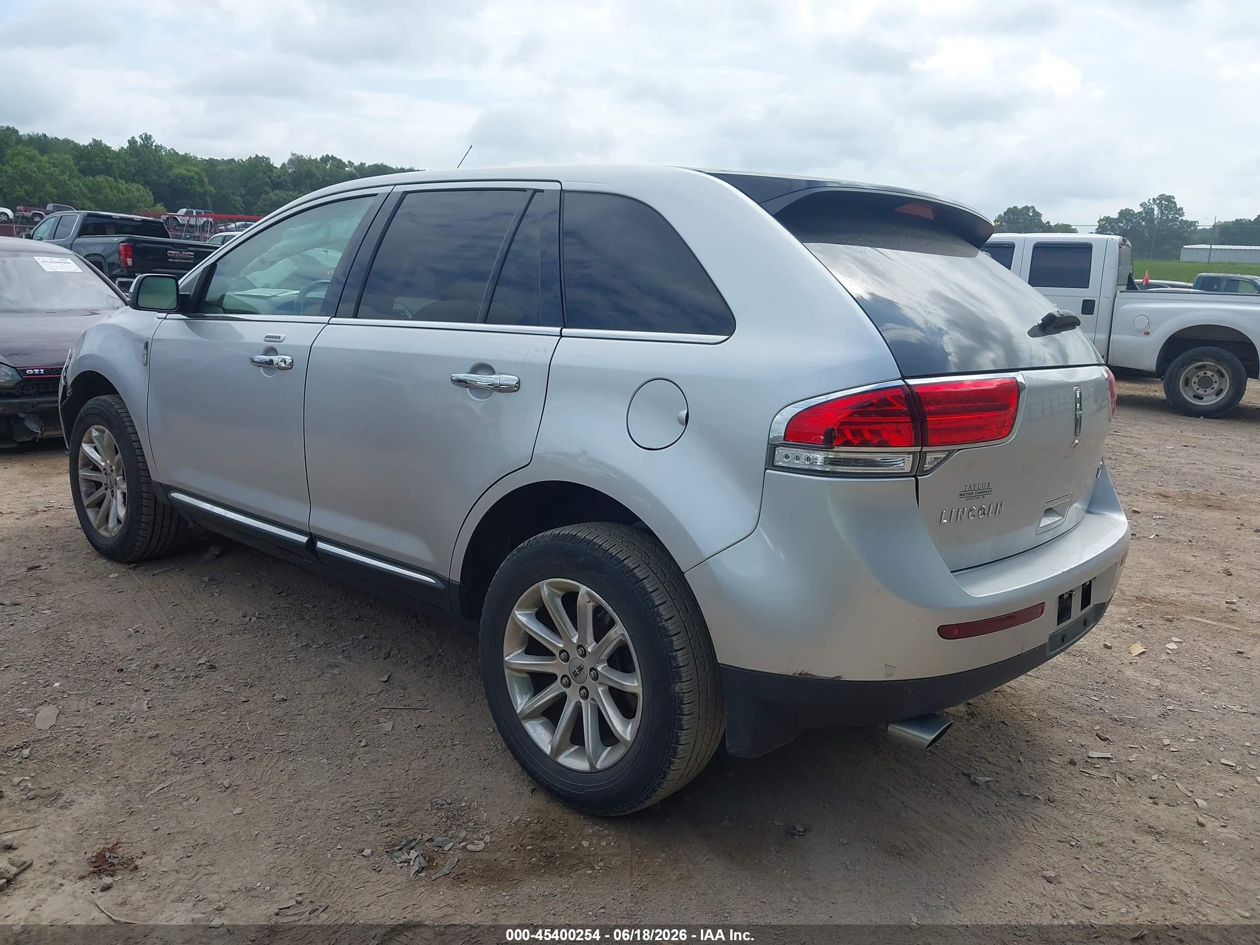 2015 Lincoln Mkx   Silver vin: 2LMDJ6JK8FBL28940