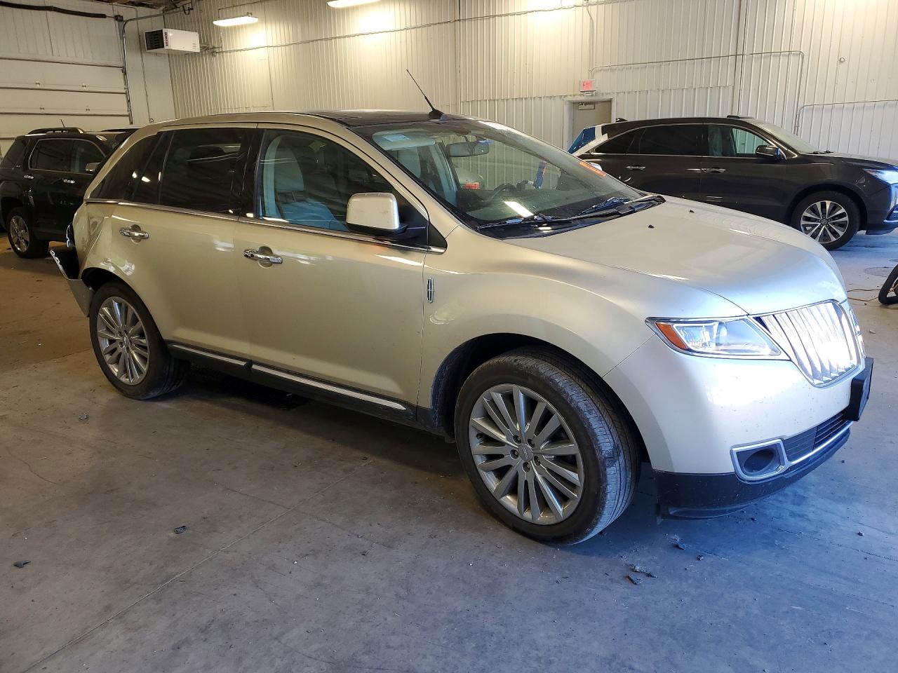 2011 Lincoln Mkx Tan vin: 2LMDJ6JK9BBJ09317