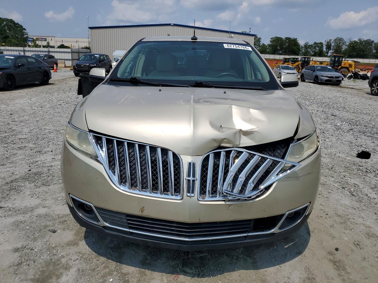 2011 Lincoln Mkx Gold vin: 2LMDJ6JK9BBJ29843