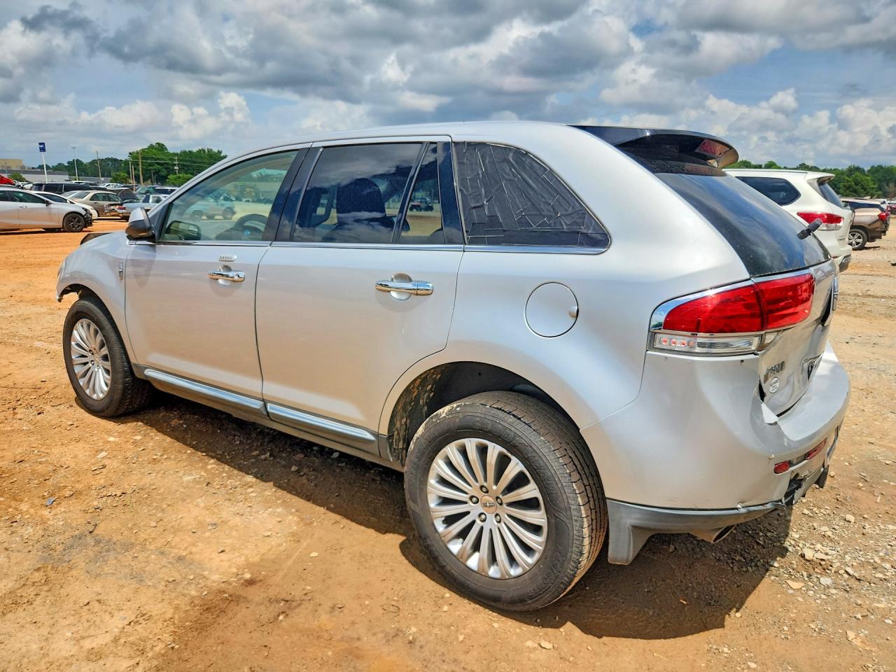 2011 Lincoln Mkx Silver vin: 2LMDJ6JK9BBJ30457