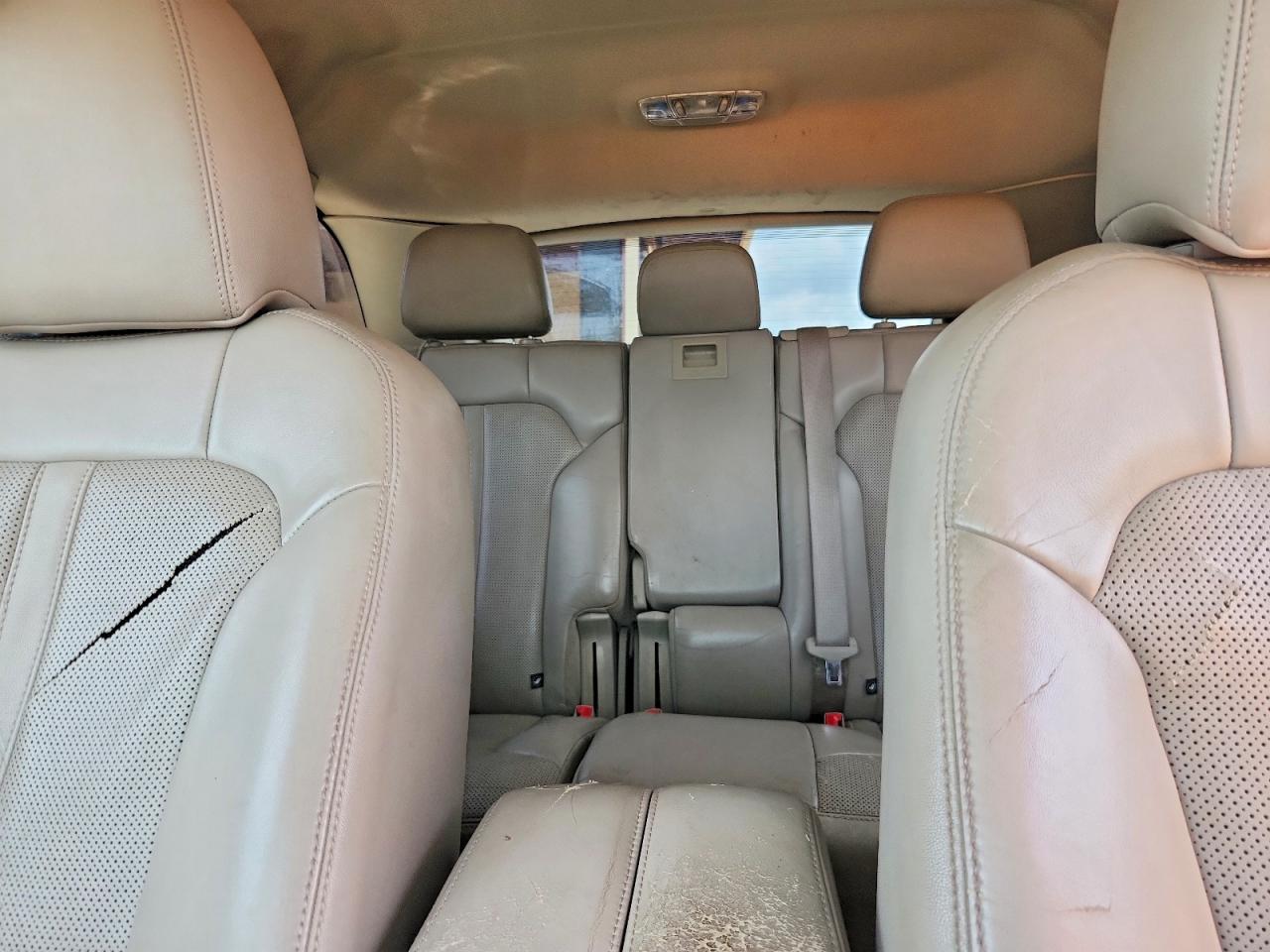 2011 Lincoln Mkx Silver vin: 2LMDJ6JK9BBJ30457