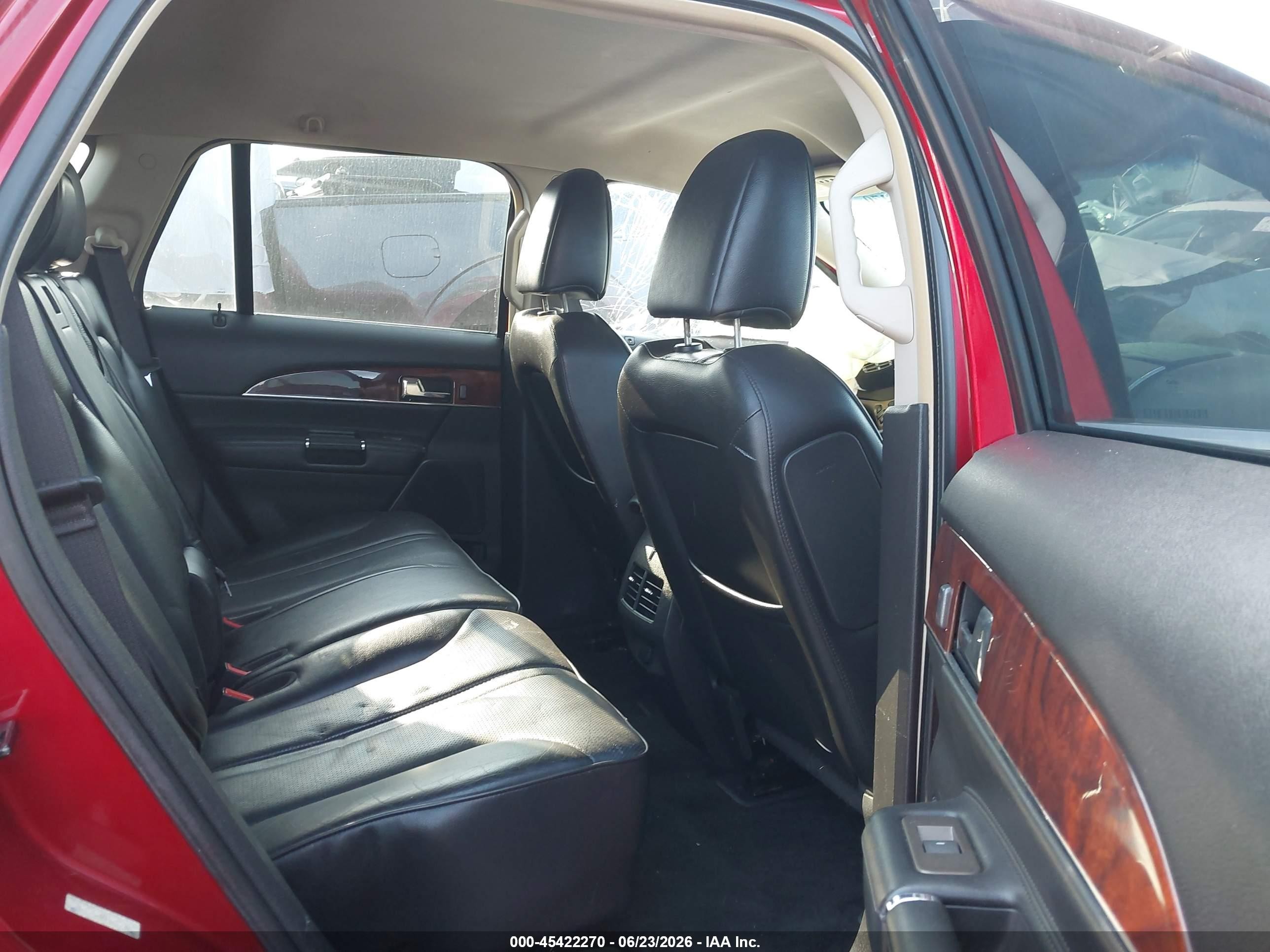 2011 Lincoln Mkx   Maroon vin: 2LMDJ6JKXBBJ00173