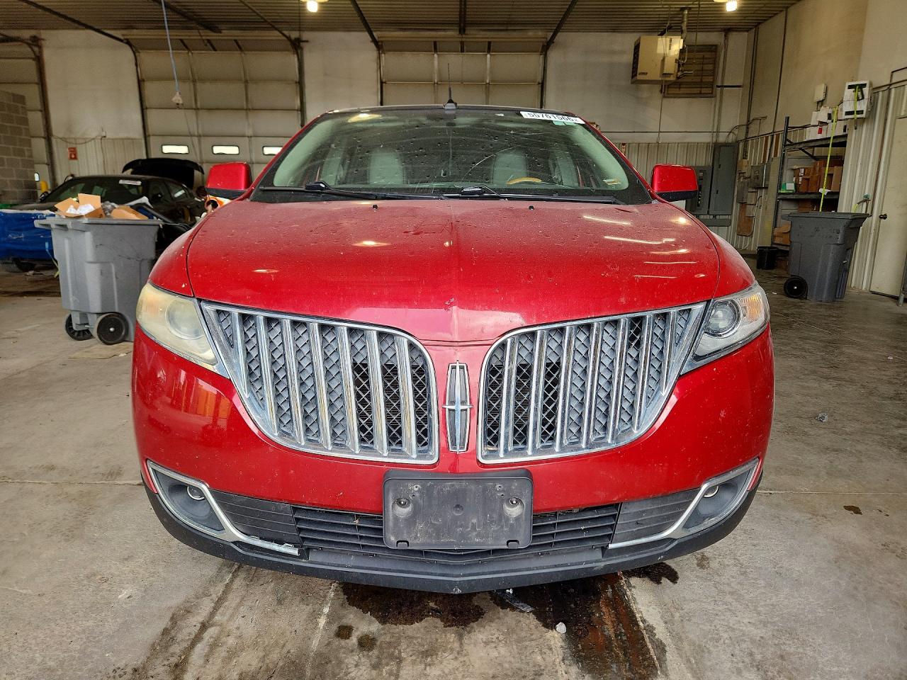 2011 Lincoln Mkx Burgundy vin: 2LMDJ6JKXBBJ15997