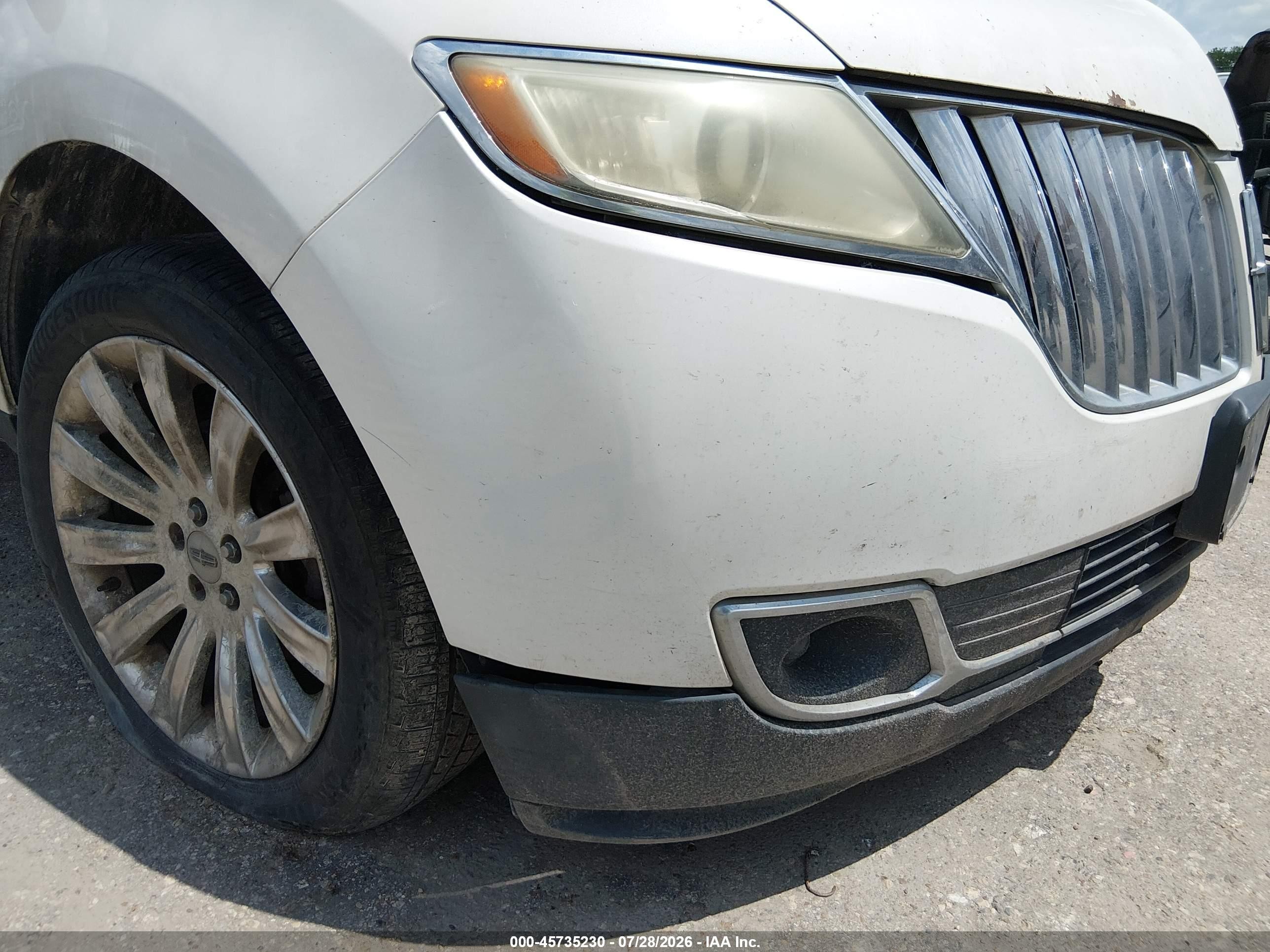 2011 Lincoln Mkx   White vin: 2LMDJ6JKXBBJ30791