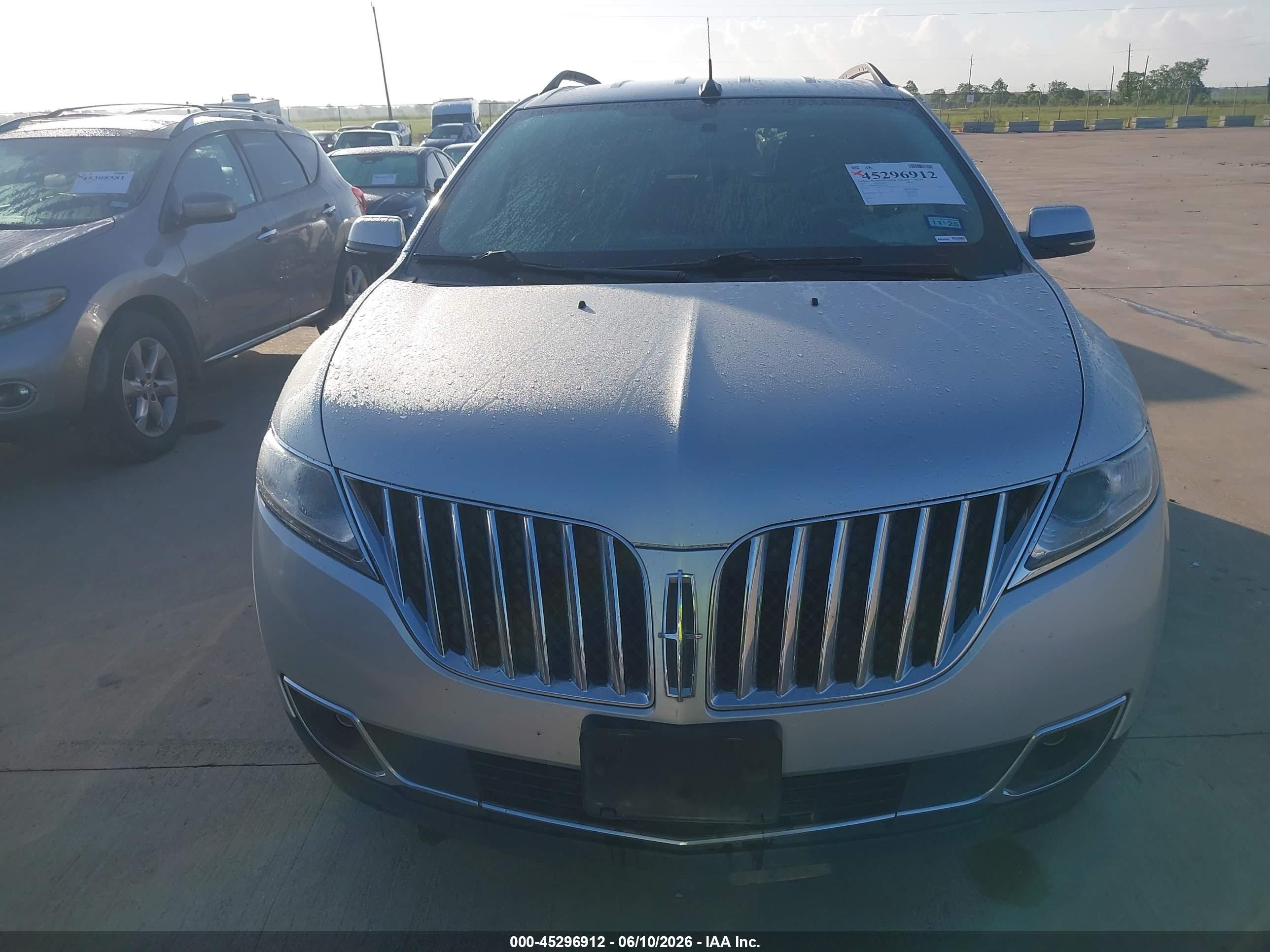 2014 Lincoln Mkx   Silver vin: 2LMDJ6JKXEBL14343