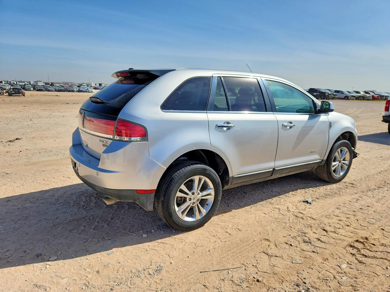 2010 Lincoln Mkx Silver vin: 2LMDJ8JC0ABJ27126